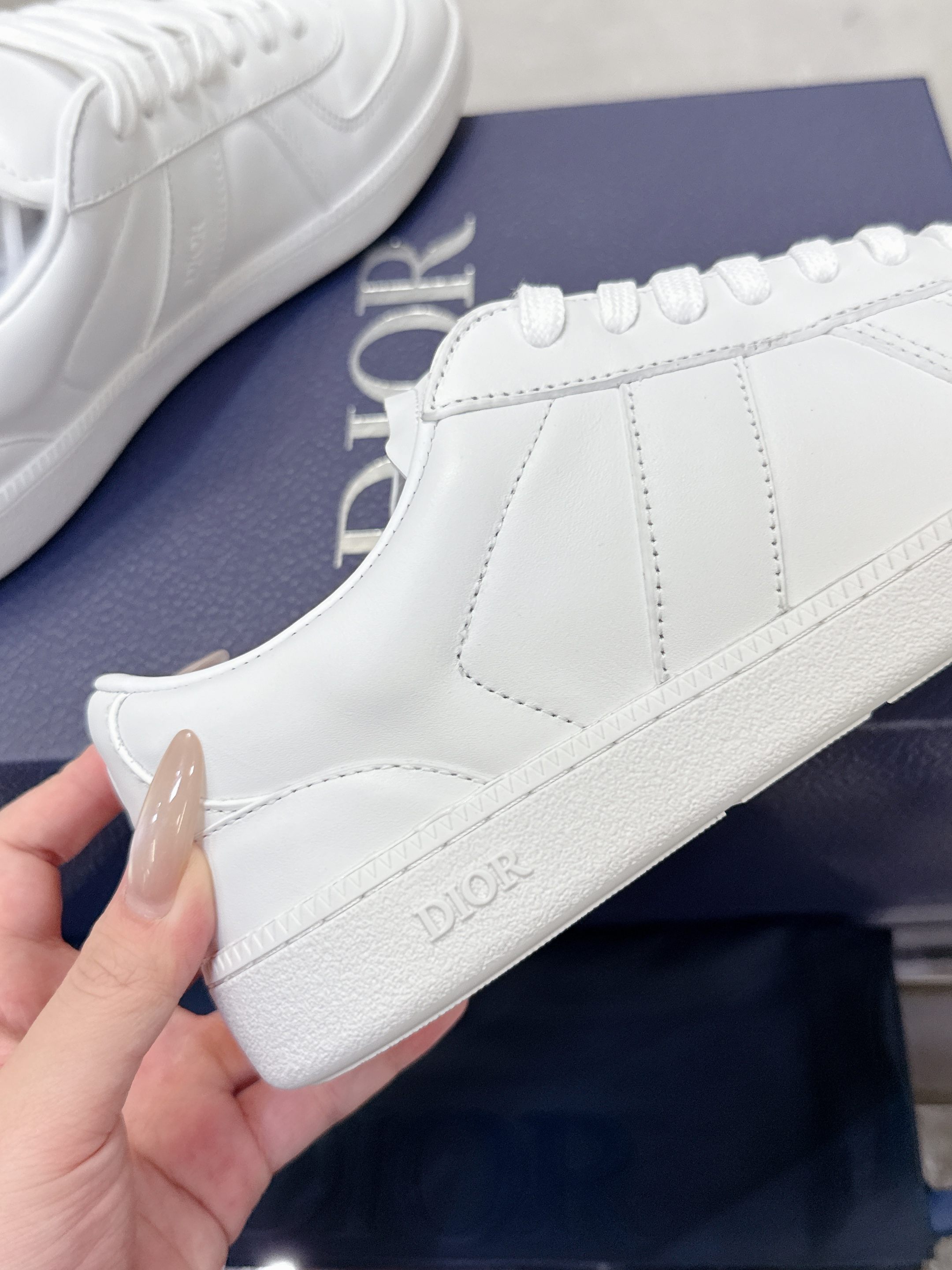 Dior B01 Matchpoint カップル用スニーカー - スタイリッシュなデザインと快適性