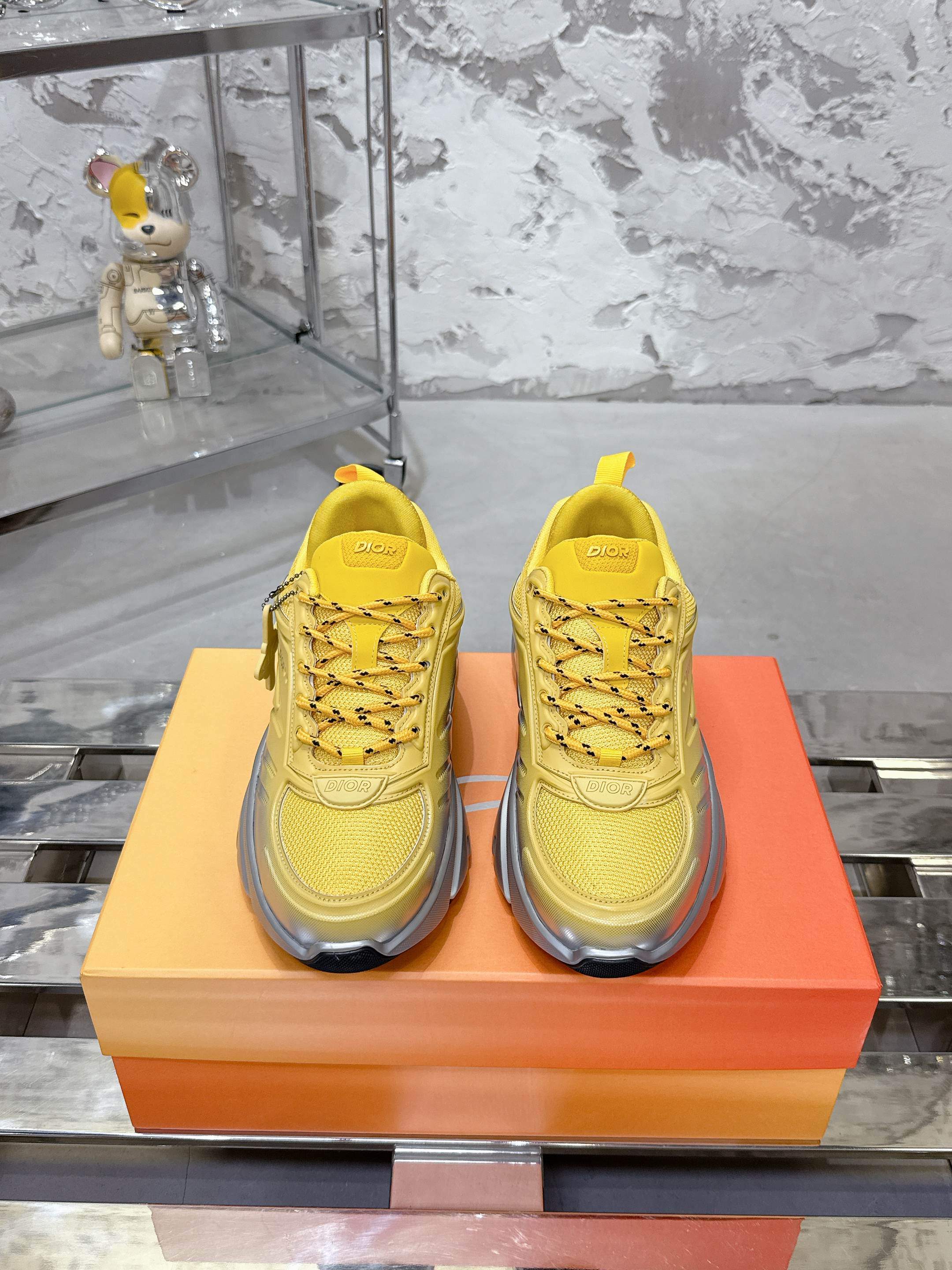 Dior x Lewis Hamilton B44 Blade 限定版 スニーカー