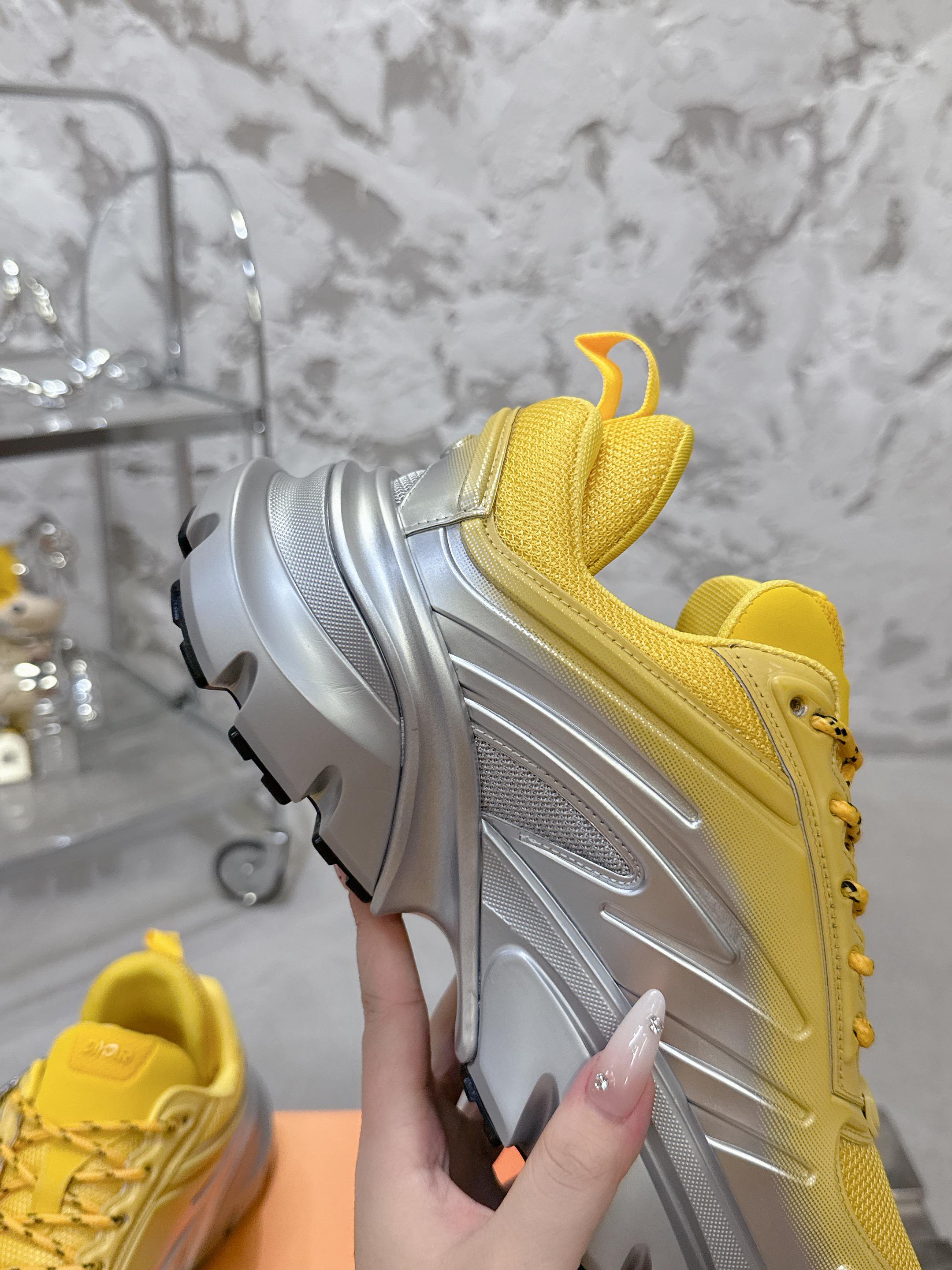 Dior x Lewis Hamilton B44 Blade 限定版 スニーカー