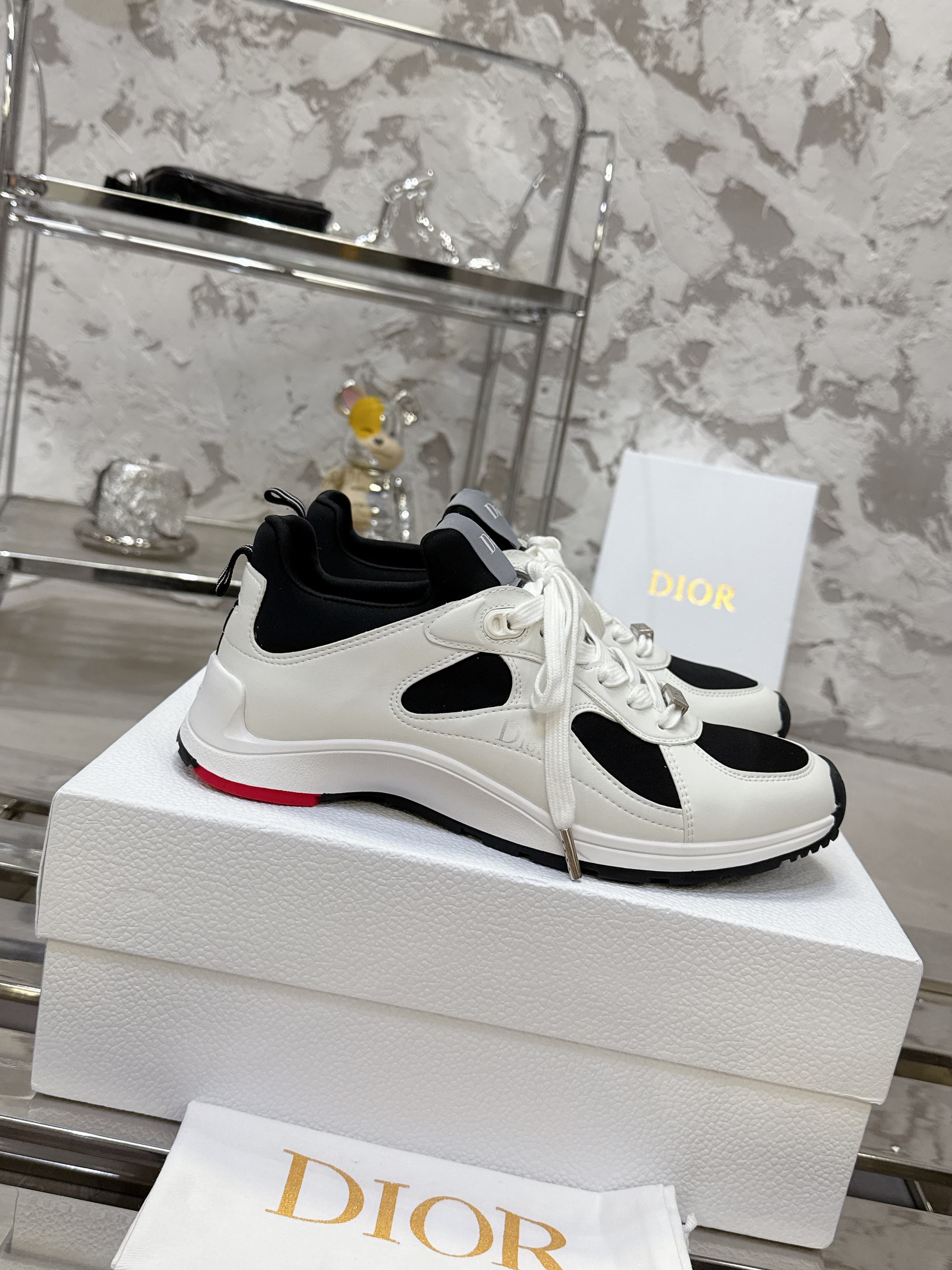 Dior Mileシリーズ 休闲運動鞋 - 洗練されたデザインと快適性