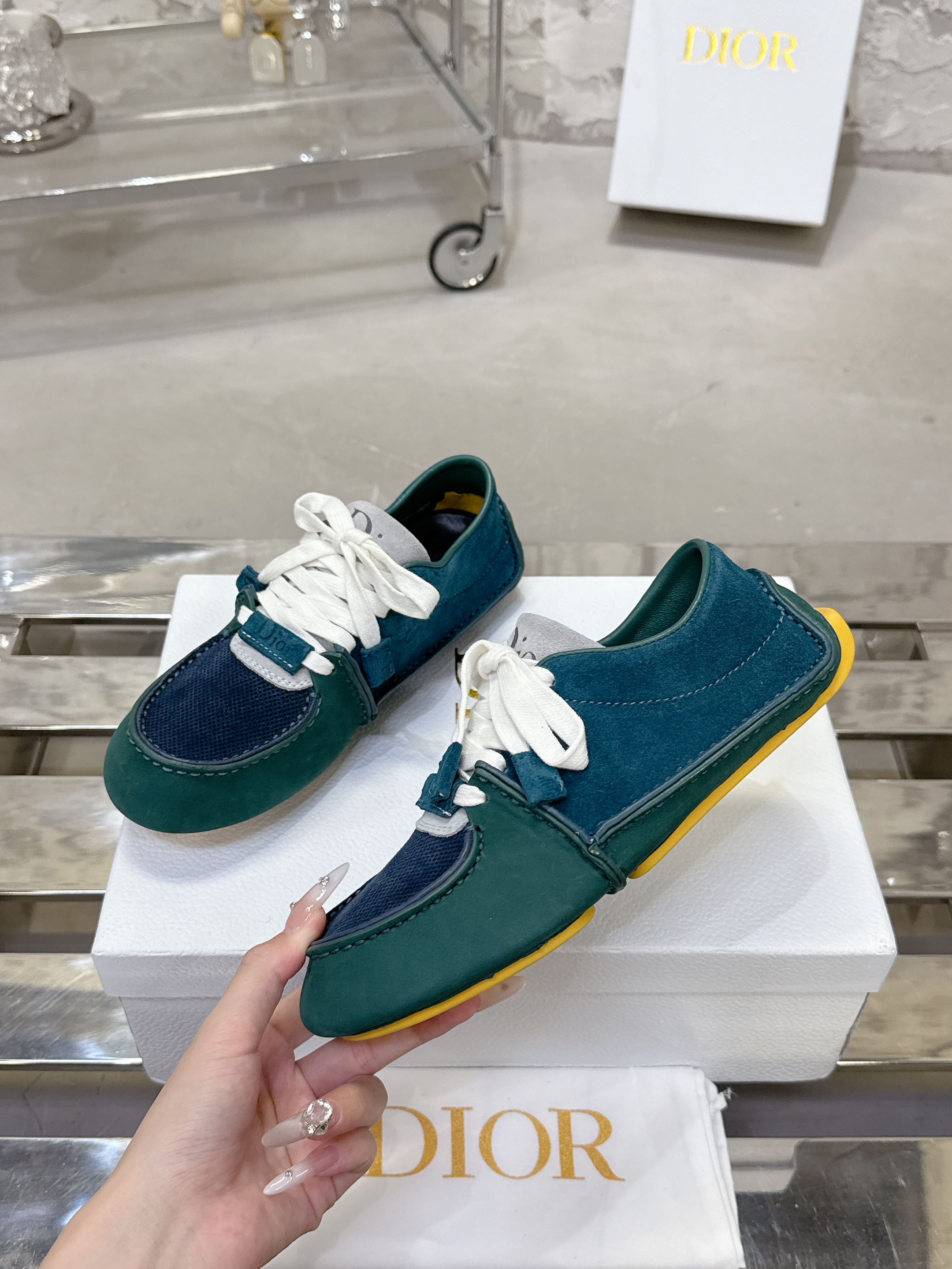 Dior Roadie シリーズ 手工休闲運動鞋