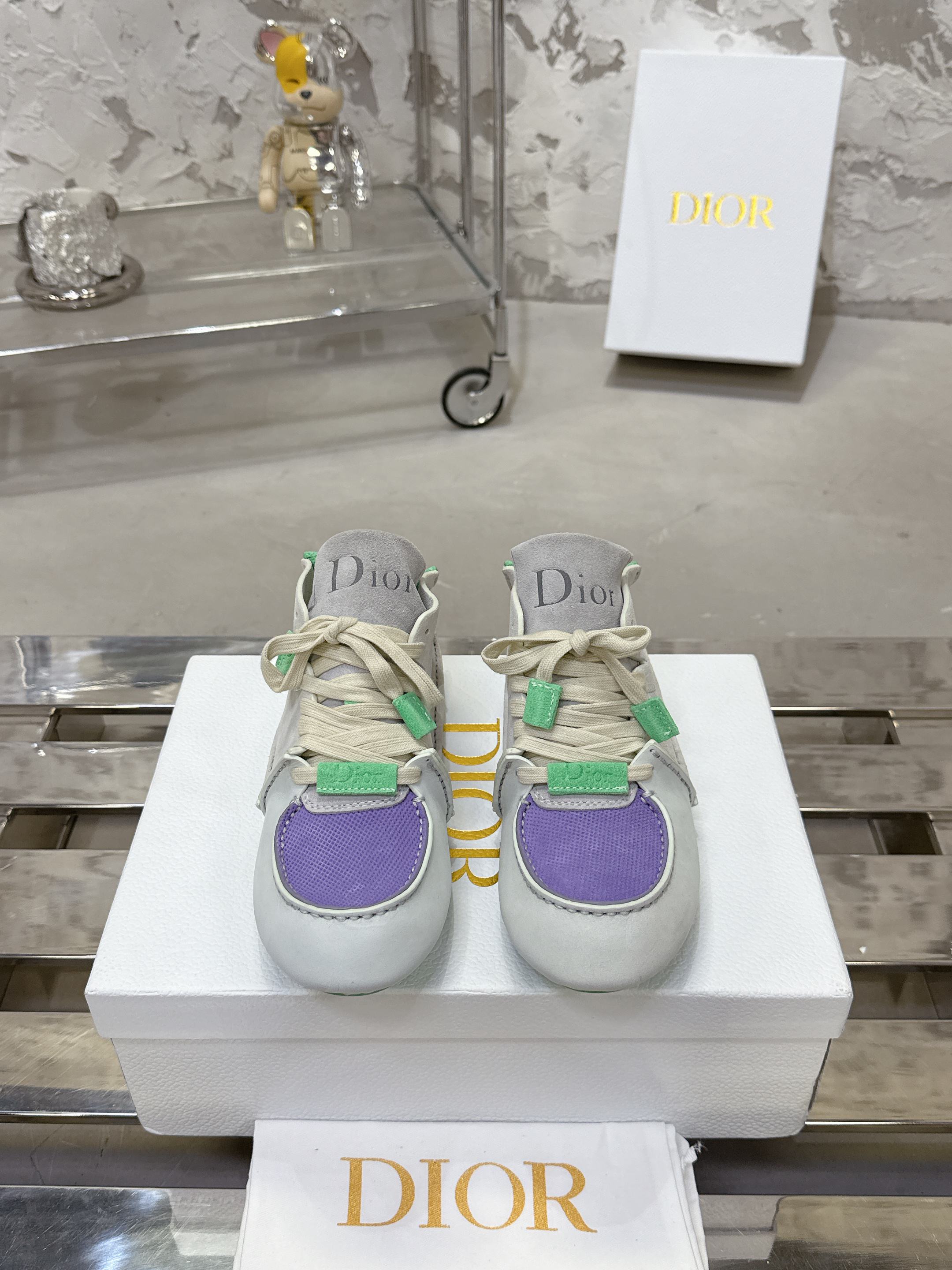 Dior Roadie スニーカー｜手作り・カップル向け・ラグジュアリー