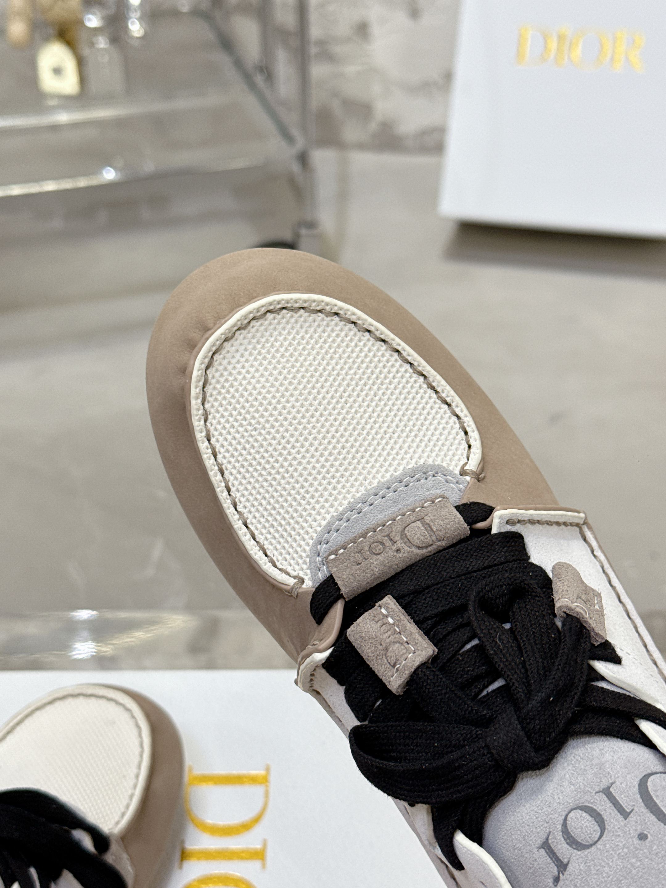 Dior Roadie カップル向け手作りスニーカー - ラグジュアリーなデザイン