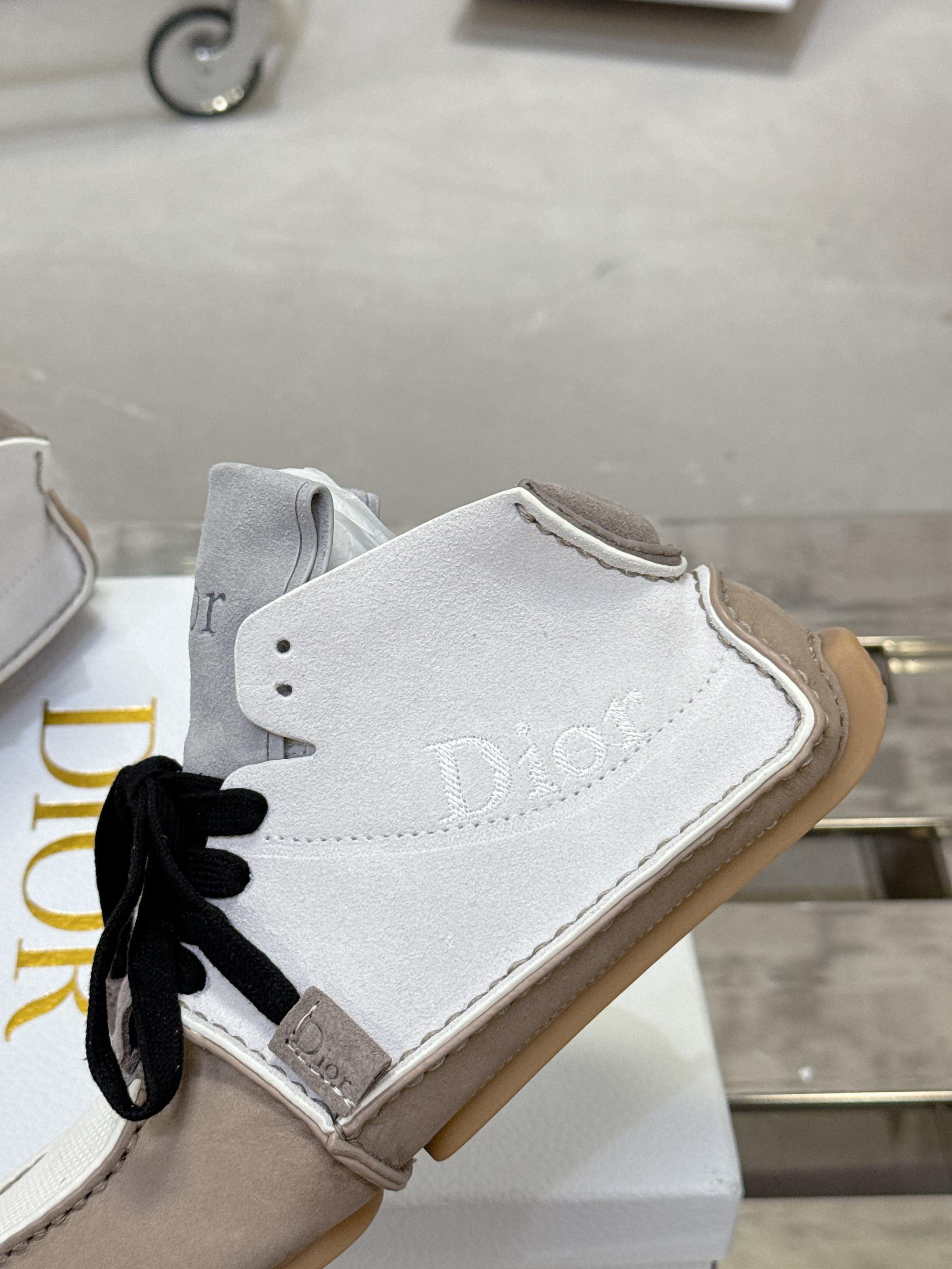 Dior Roadie カップル向け手作りスニーカー - ラグジュアリーなデザイン