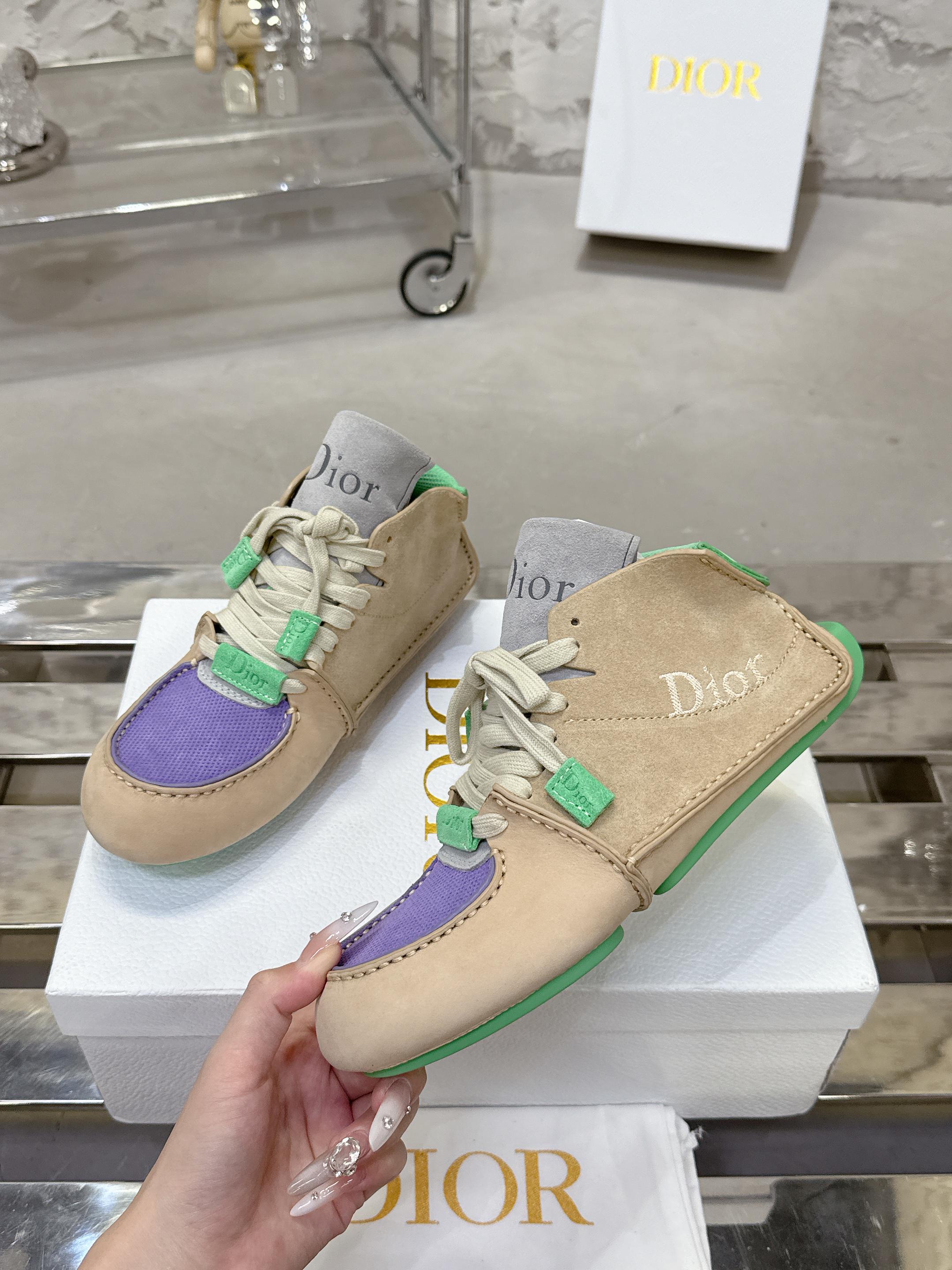 Dior Roadie スニーカー - 手作りのエレガンスと持続可能性