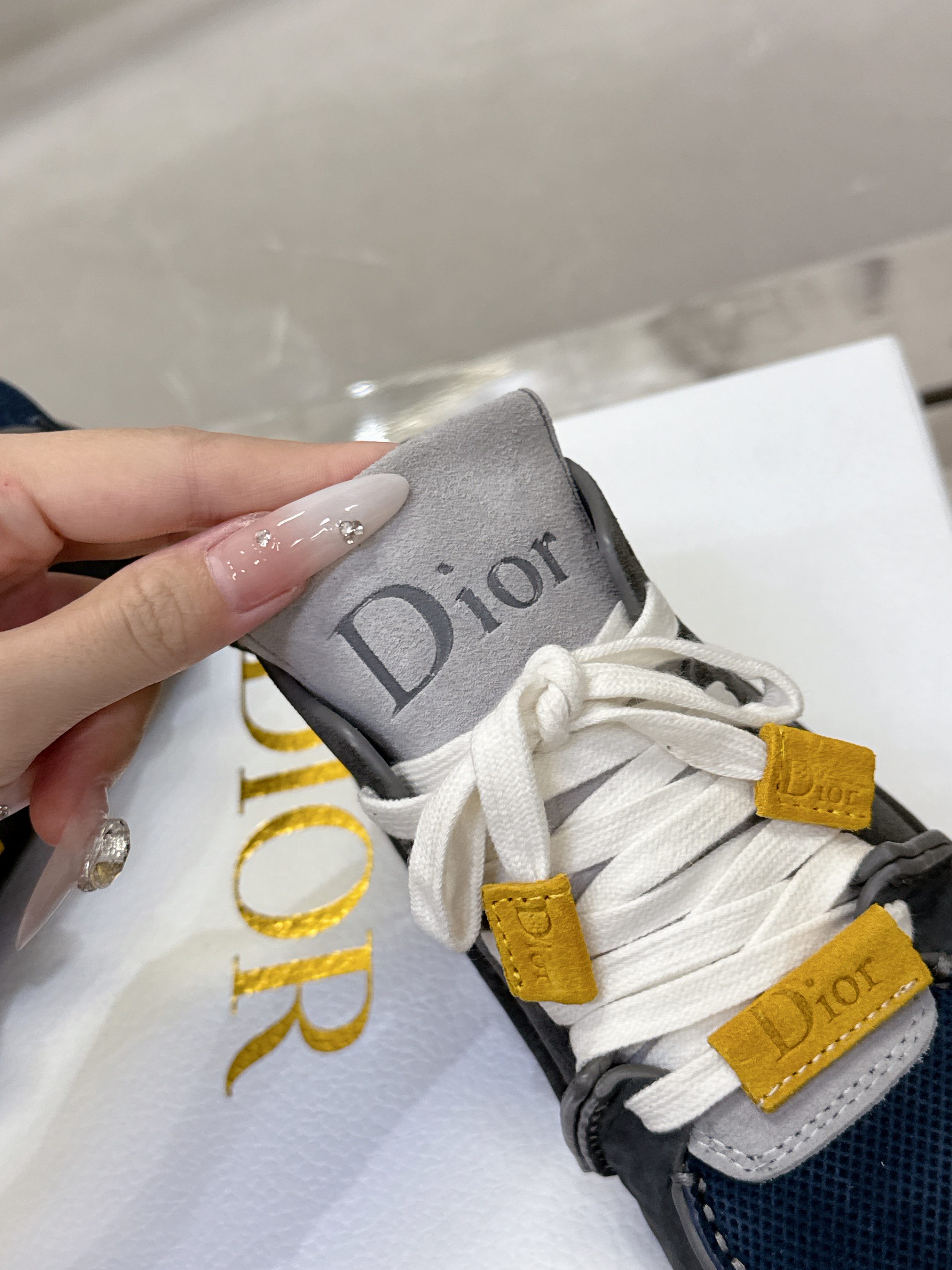 Dior Roadieシリーズ 手作りカジュアルスニーカー