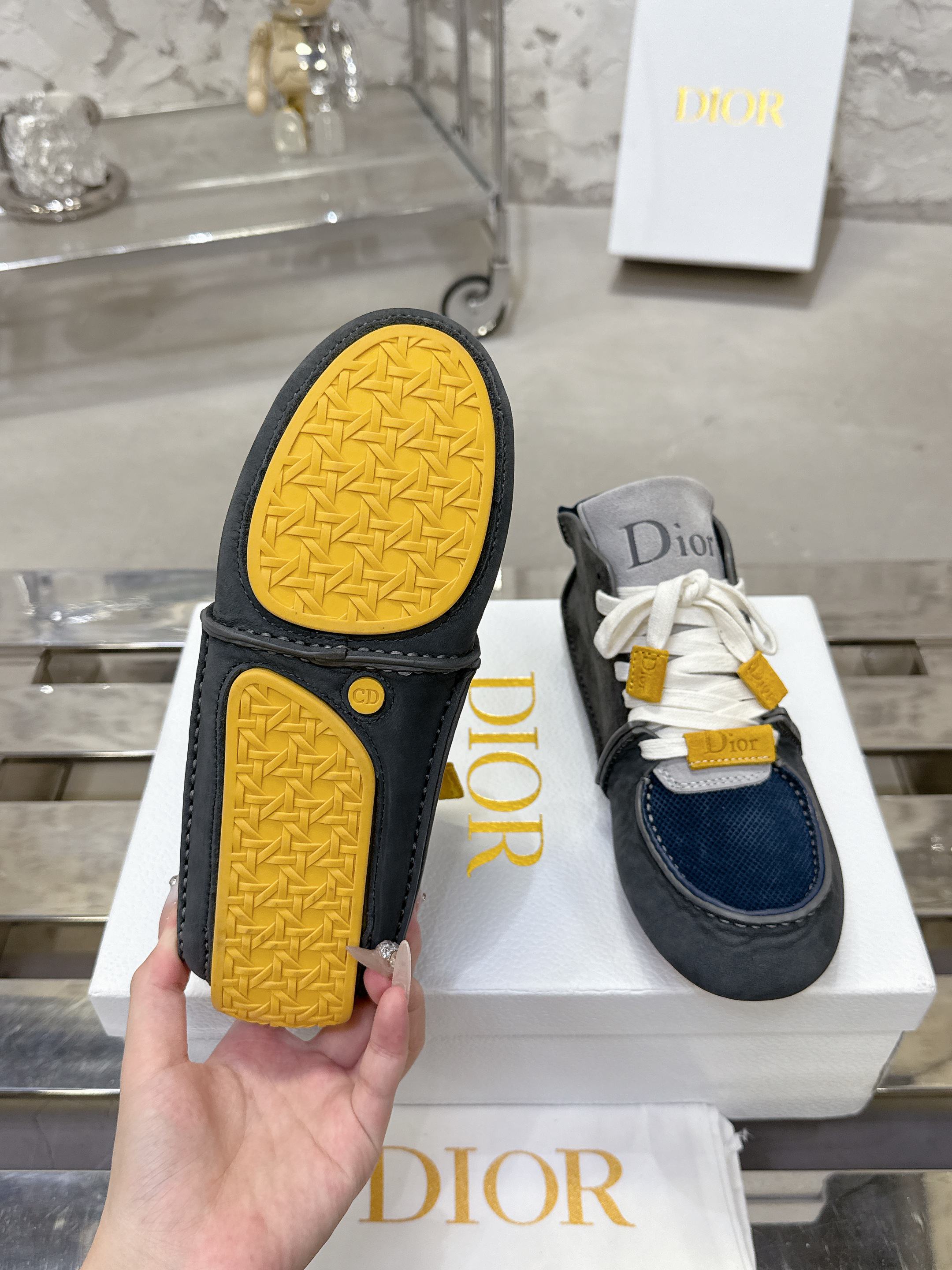 Dior Roadieシリーズ 手作りカジュアルスニーカー