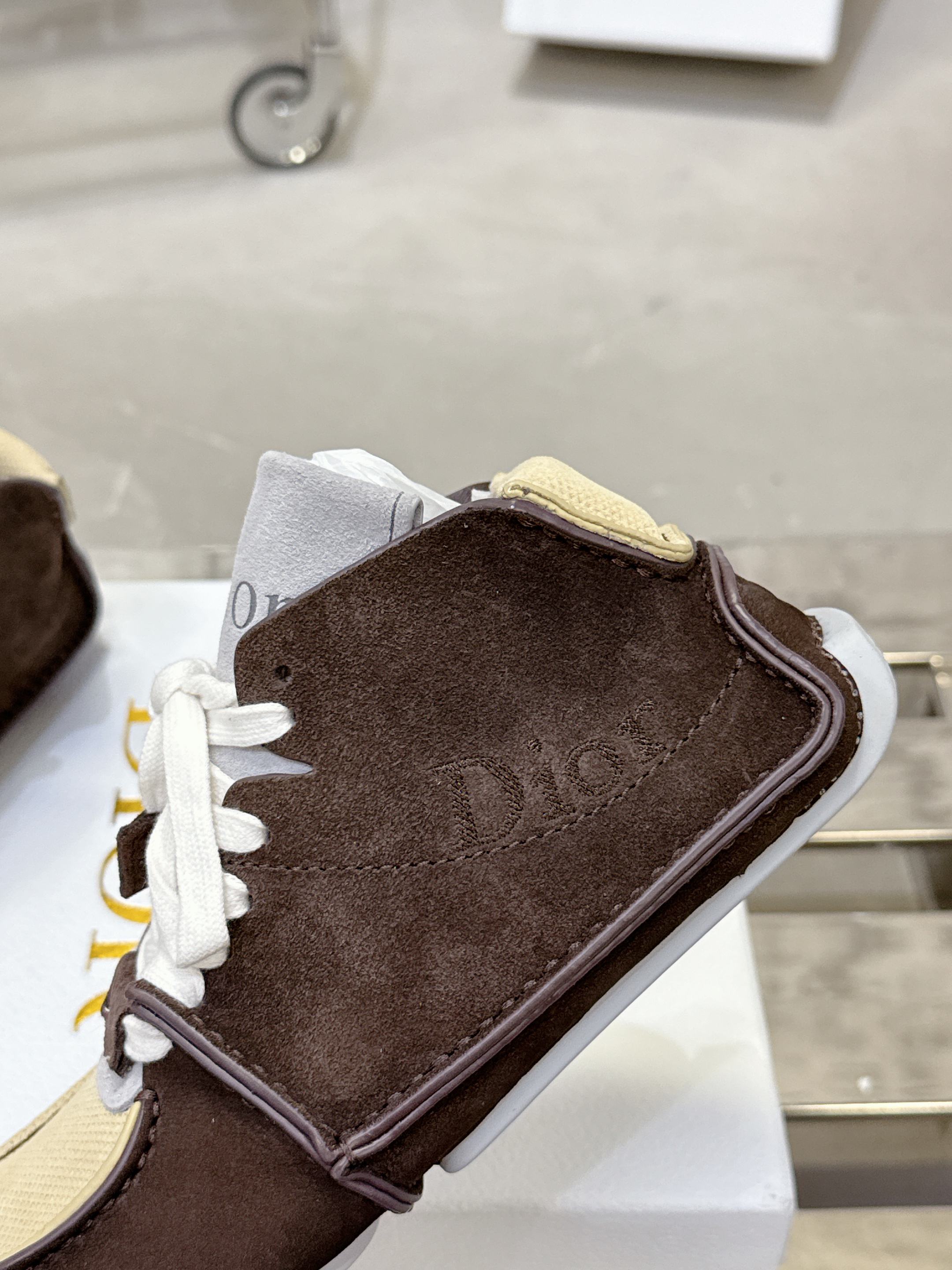 Dior Roadieシリーズ 手工製カップルスニーカー