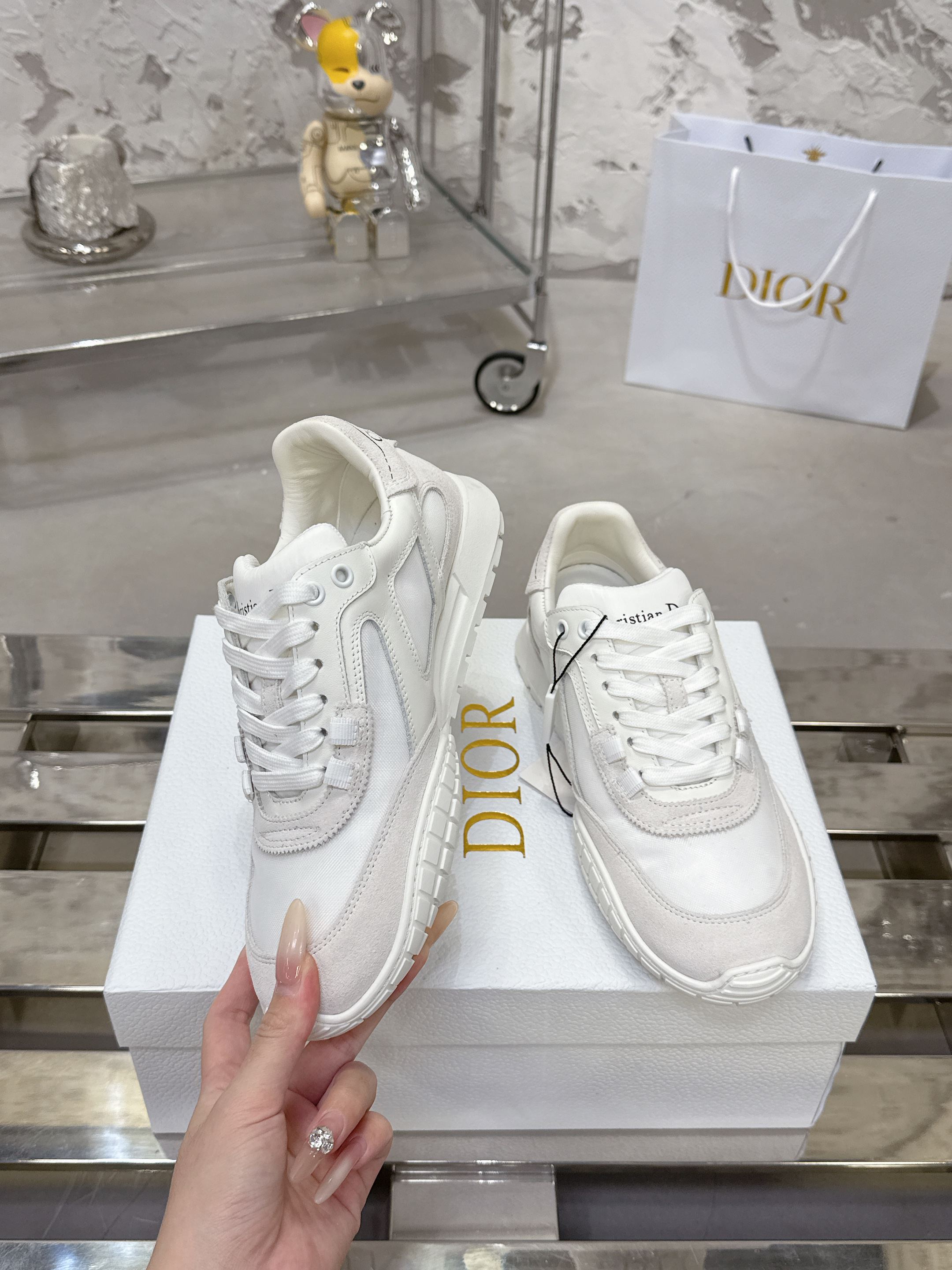 Dior Tech 运动鞋 - 秋冬の復古美学と高订風格