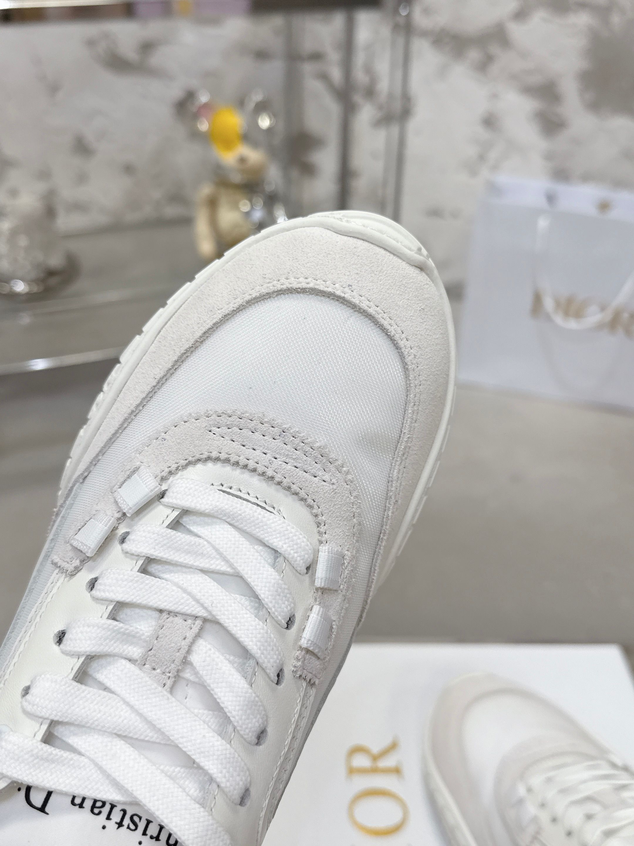 Dior Tech 运动鞋 - 秋冬の復古美学と高订風格