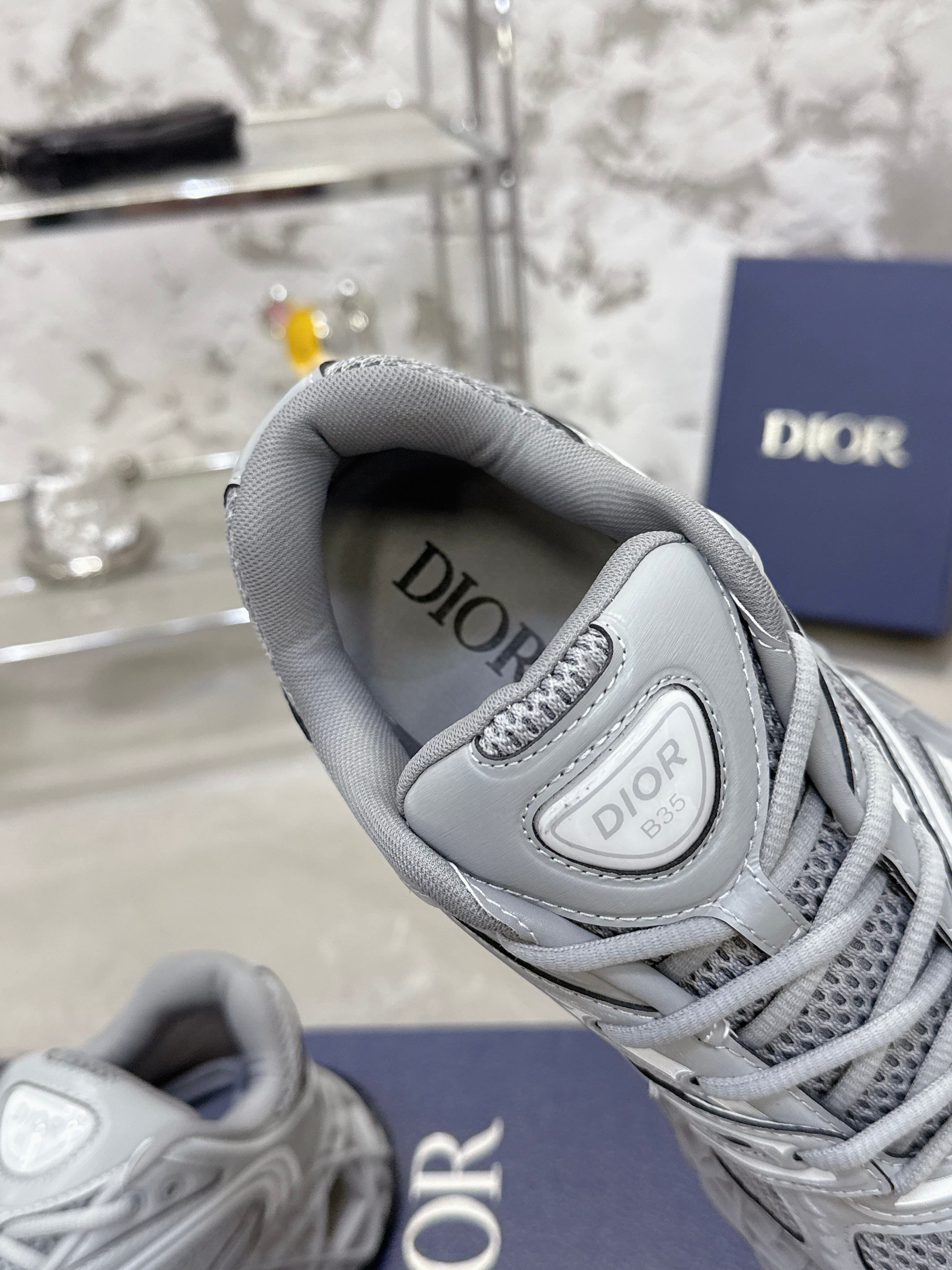 Dior B35春夏休闲运动鞋 - 高级皮革と透气性