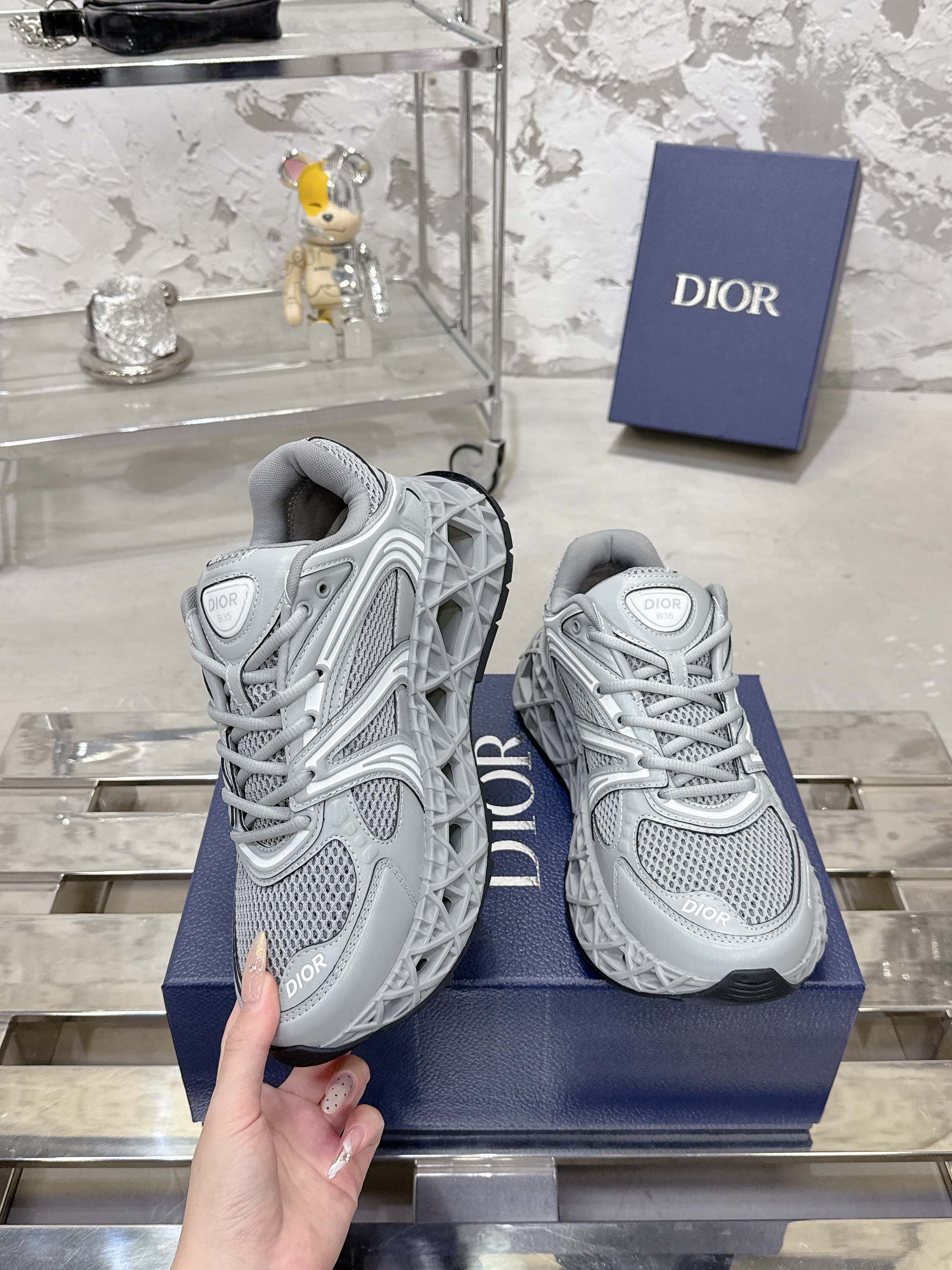 Dior B35春夏休闲运动鞋 - 高级皮革と透气性