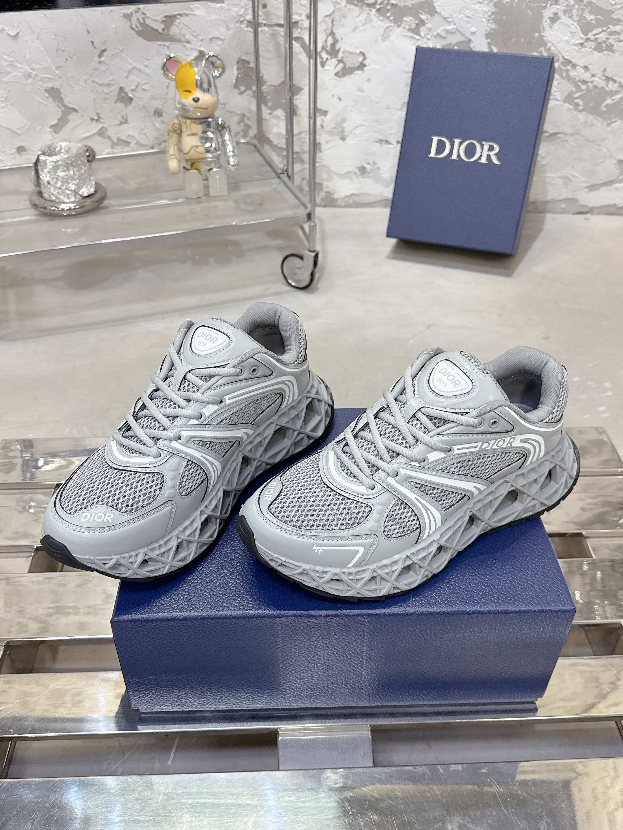 Dior B35春夏休闲运动鞋 - 高级皮革と透气性