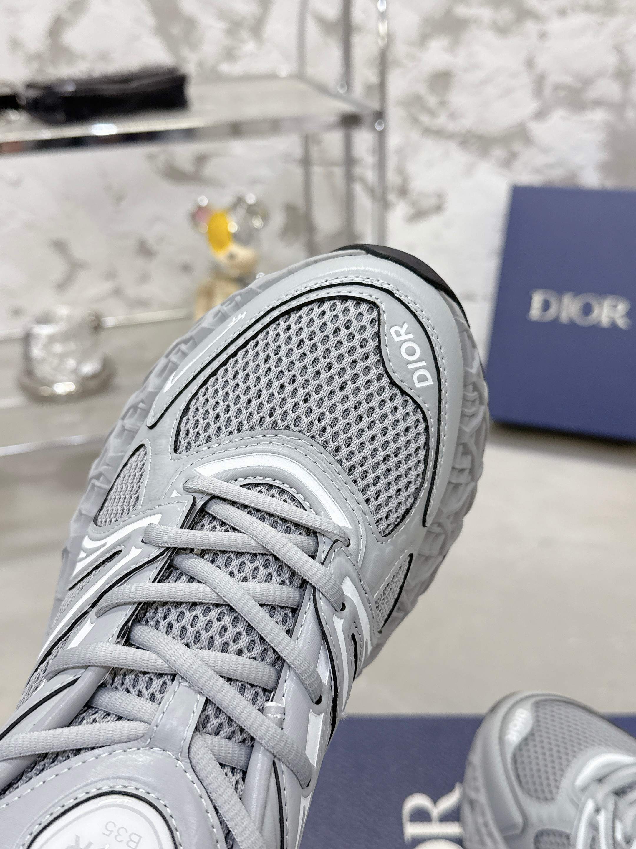 Dior B35春夏休闲运动鞋 - 高级皮革と透气性