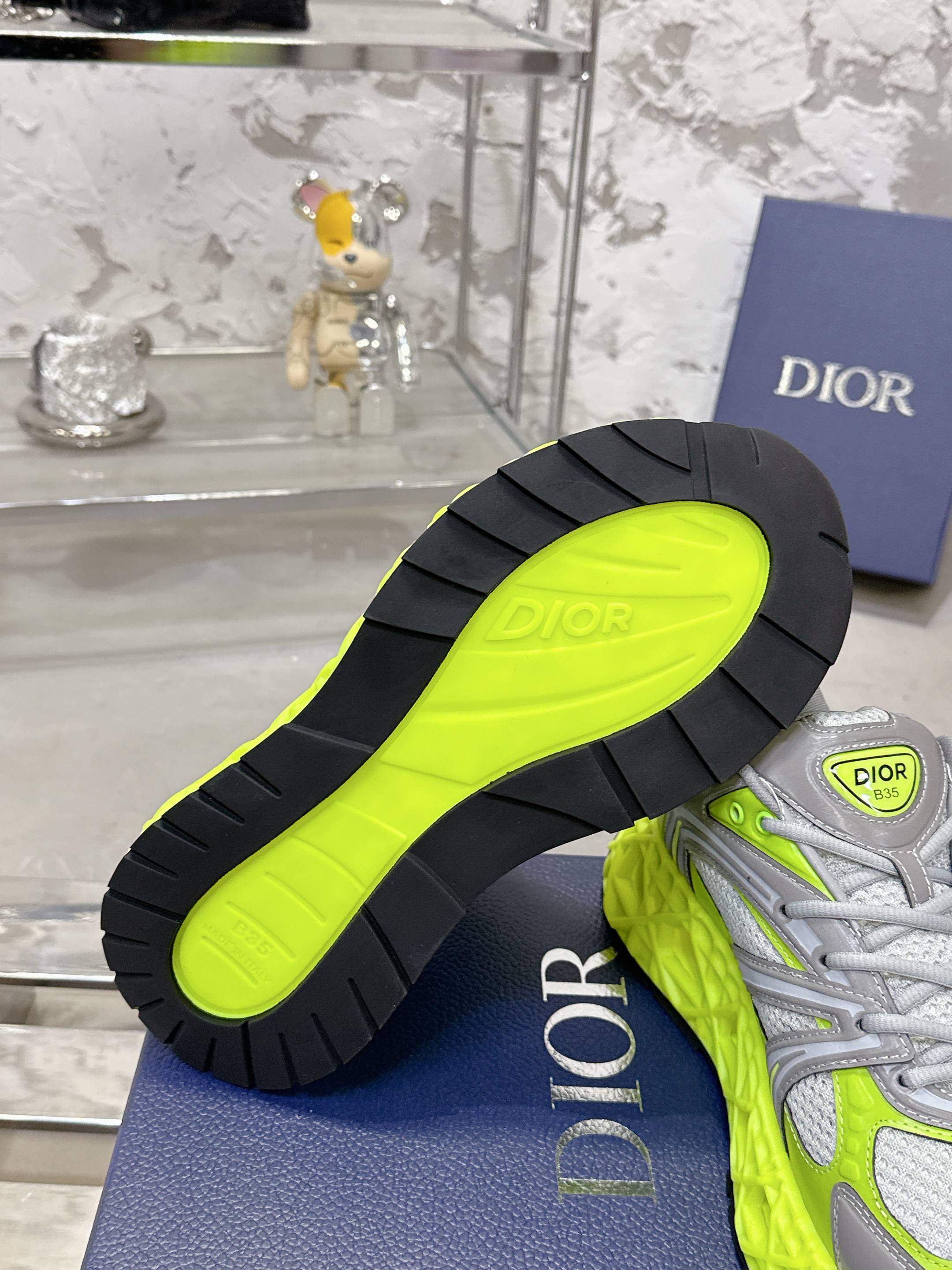 Dior B35 春夏男装スニーカー｜高級感と実用性の融合