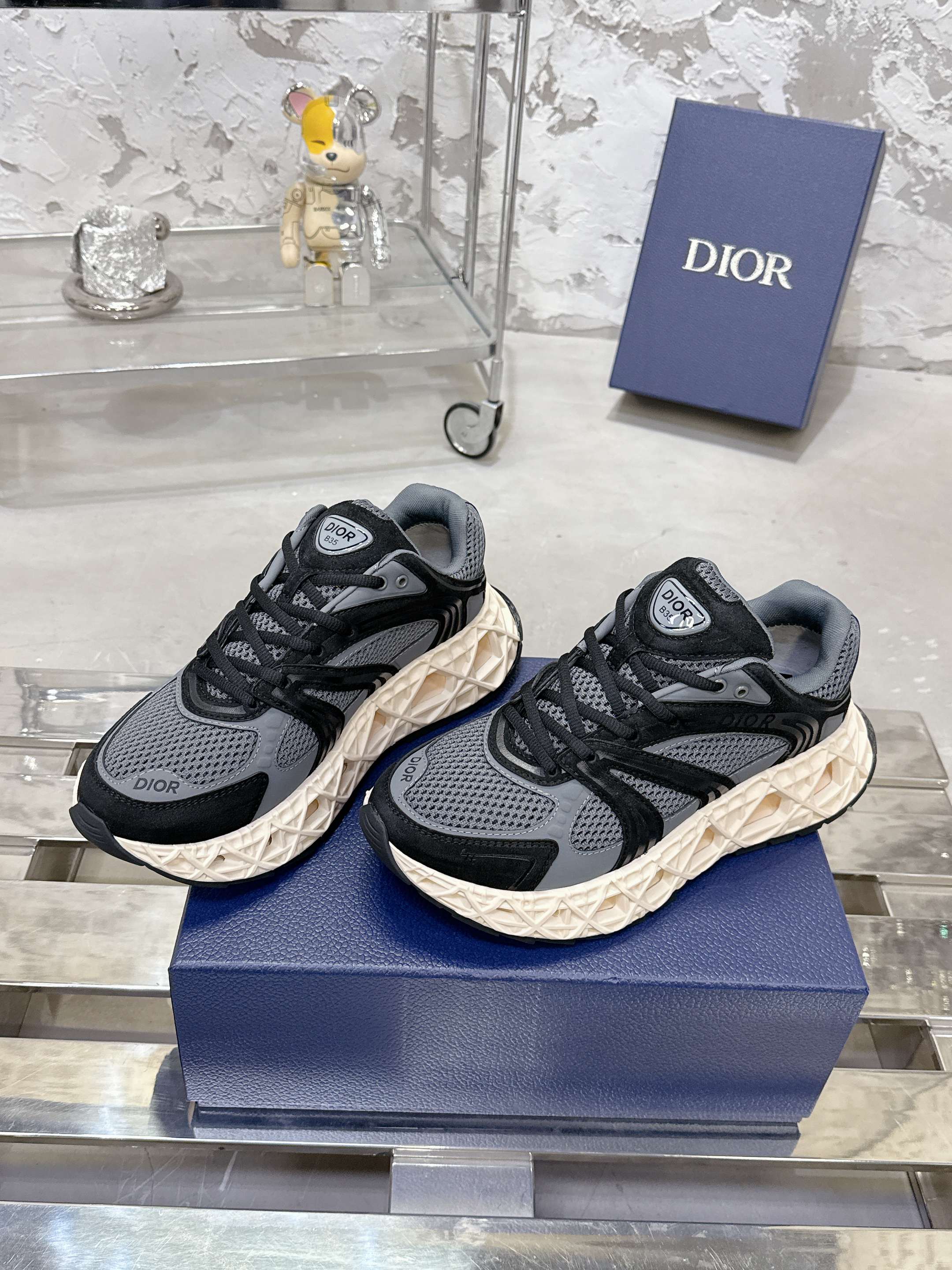 Dior B35 春夏男装休闲运动鞋 - 高級素材と実用性の融合