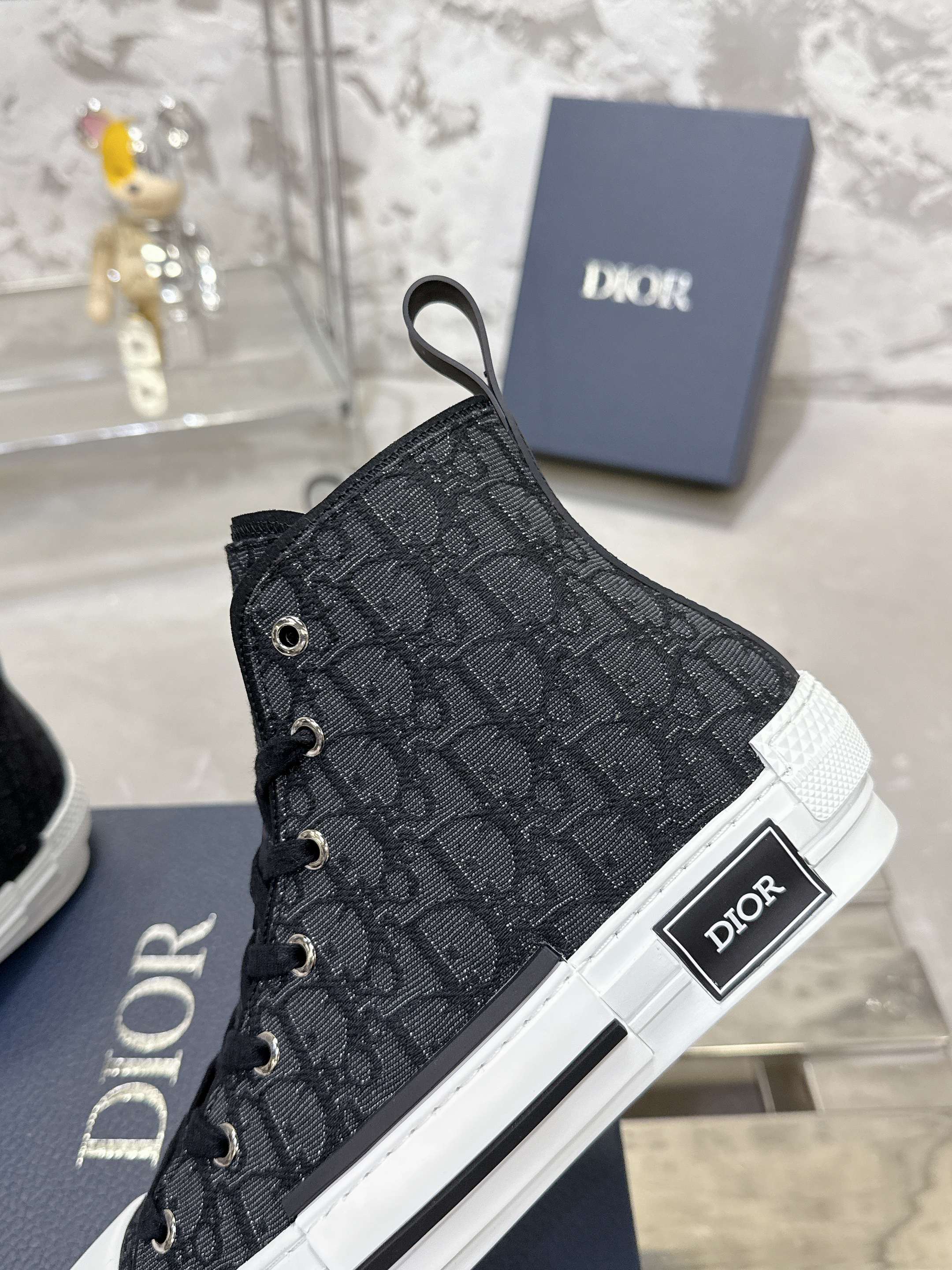 Dior B23 高級カジュアルスニーカー - クラシックなデザインと快適性