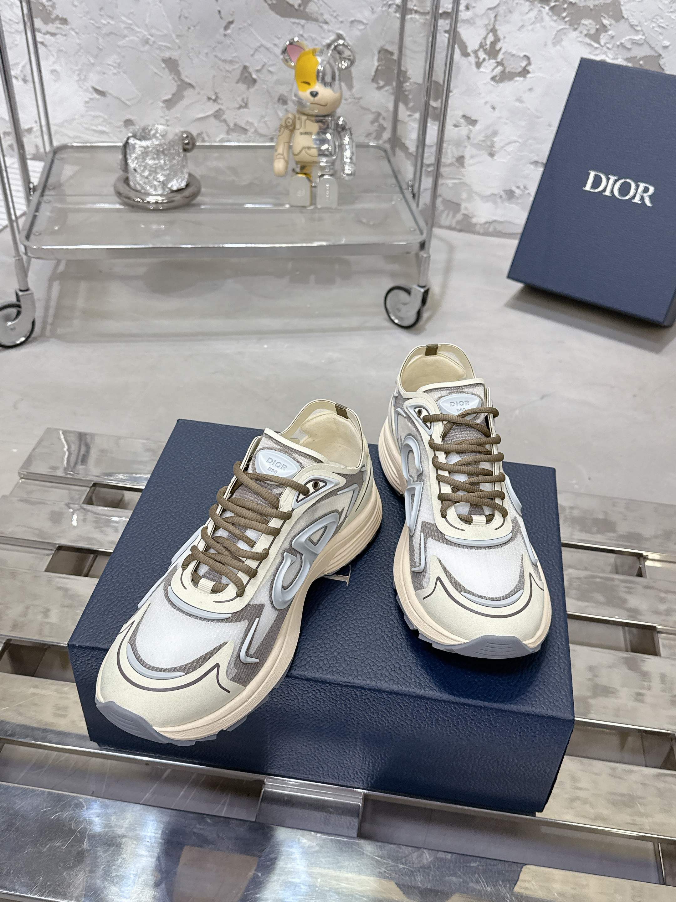 Dior B30 Countdown 科技運動鞋 - 軽やかで快適なスニーカー