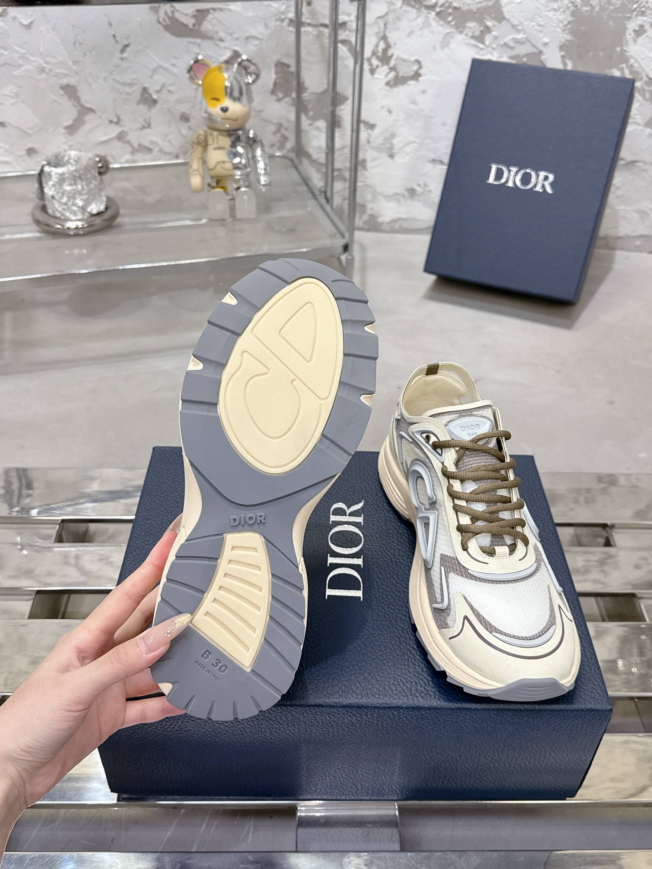 Dior B30 Countdown 科技運動鞋 - 軽やかで快適なスニーカー