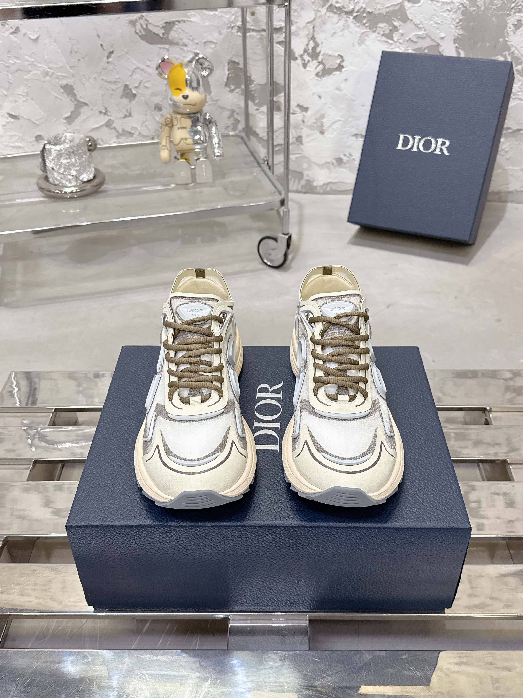 Dior B30 Countdown 科技運動鞋 - 軽やかで快適なスニーカー
