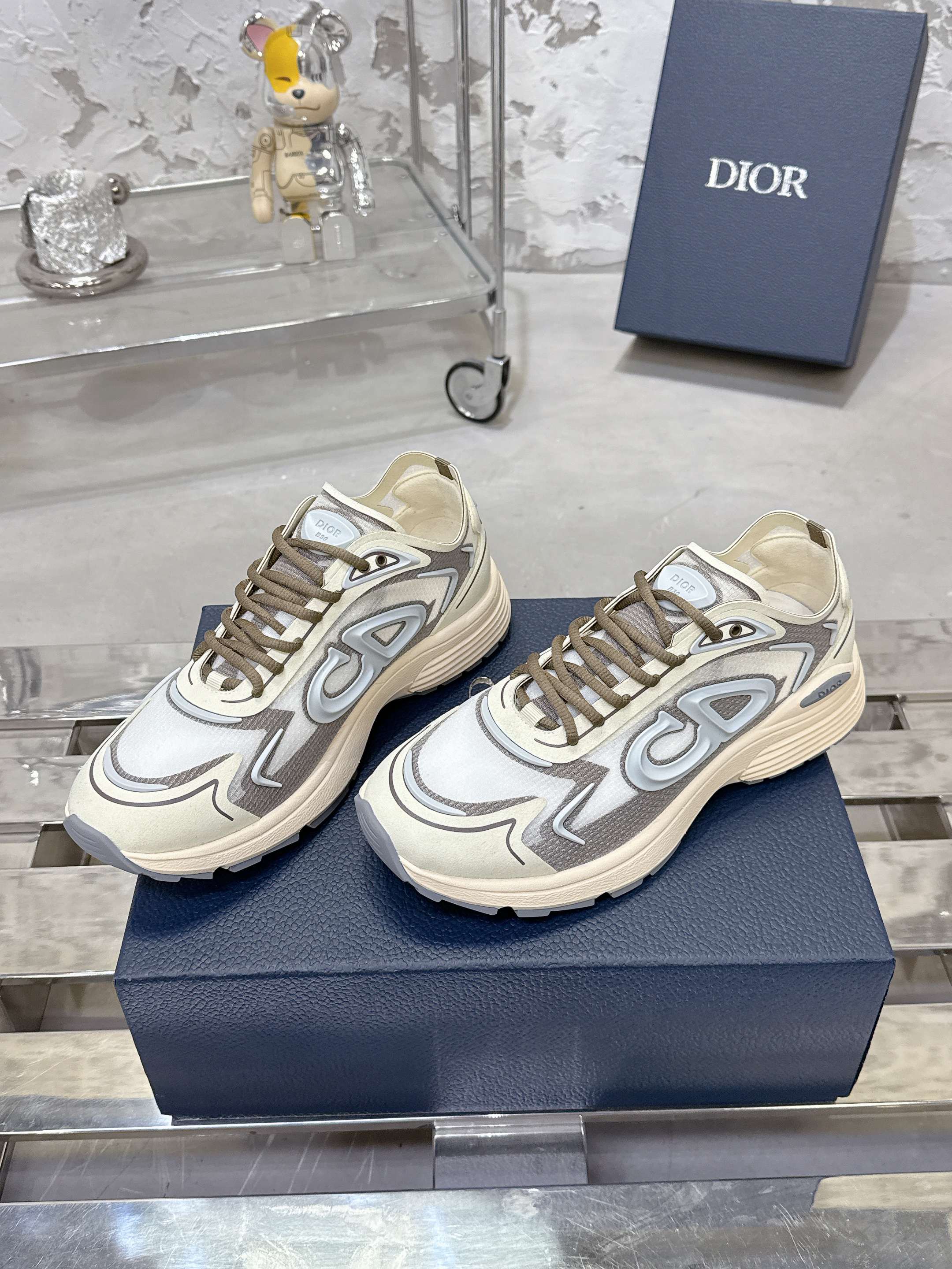 Dior B30 Countdown 科技運動鞋 - 軽やかで快適なスニーカー