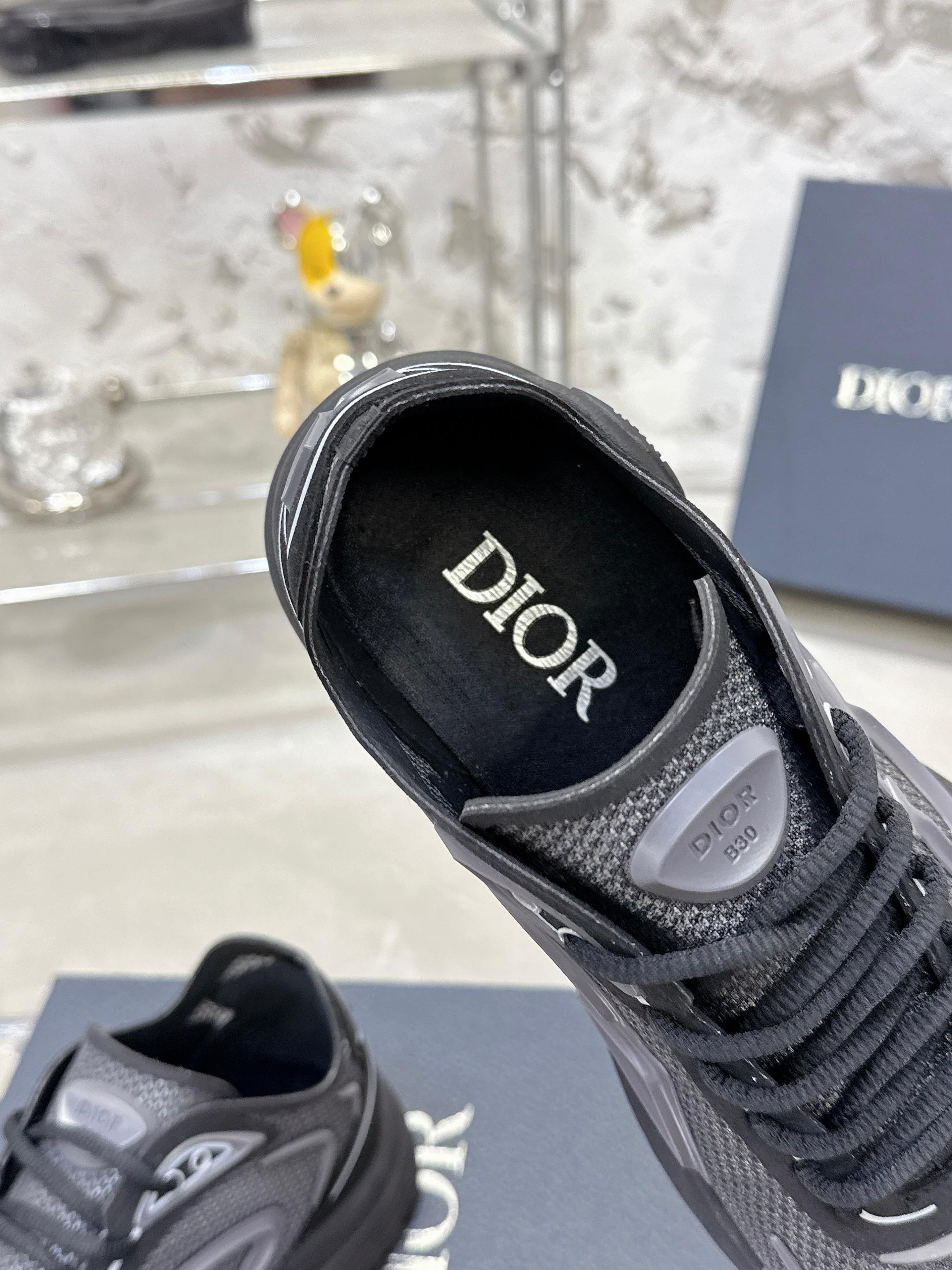 Dior B30 Countdown 科技運動鞋 - 軽量快適な老爹スタイル
