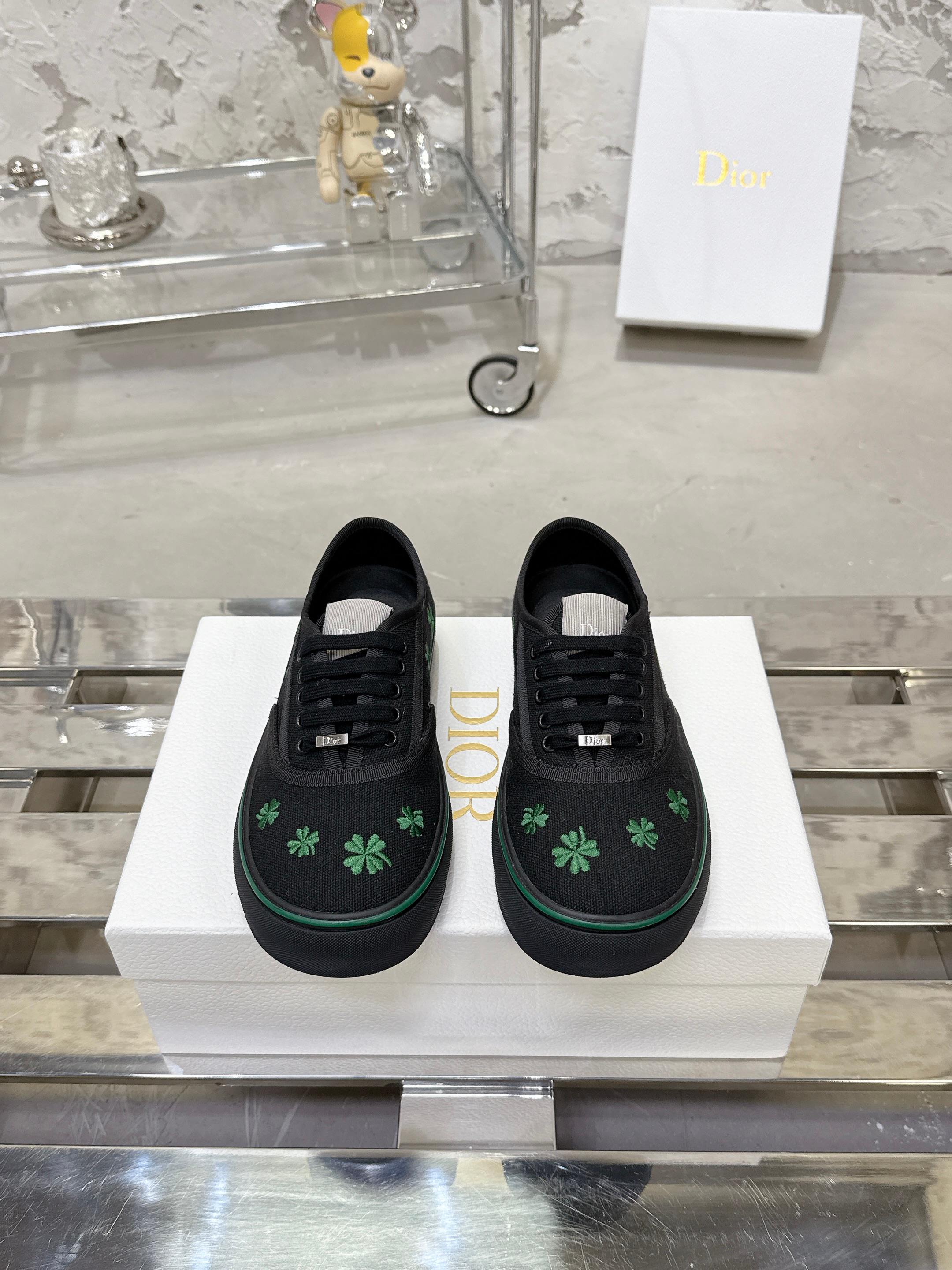 Dior Sneakers