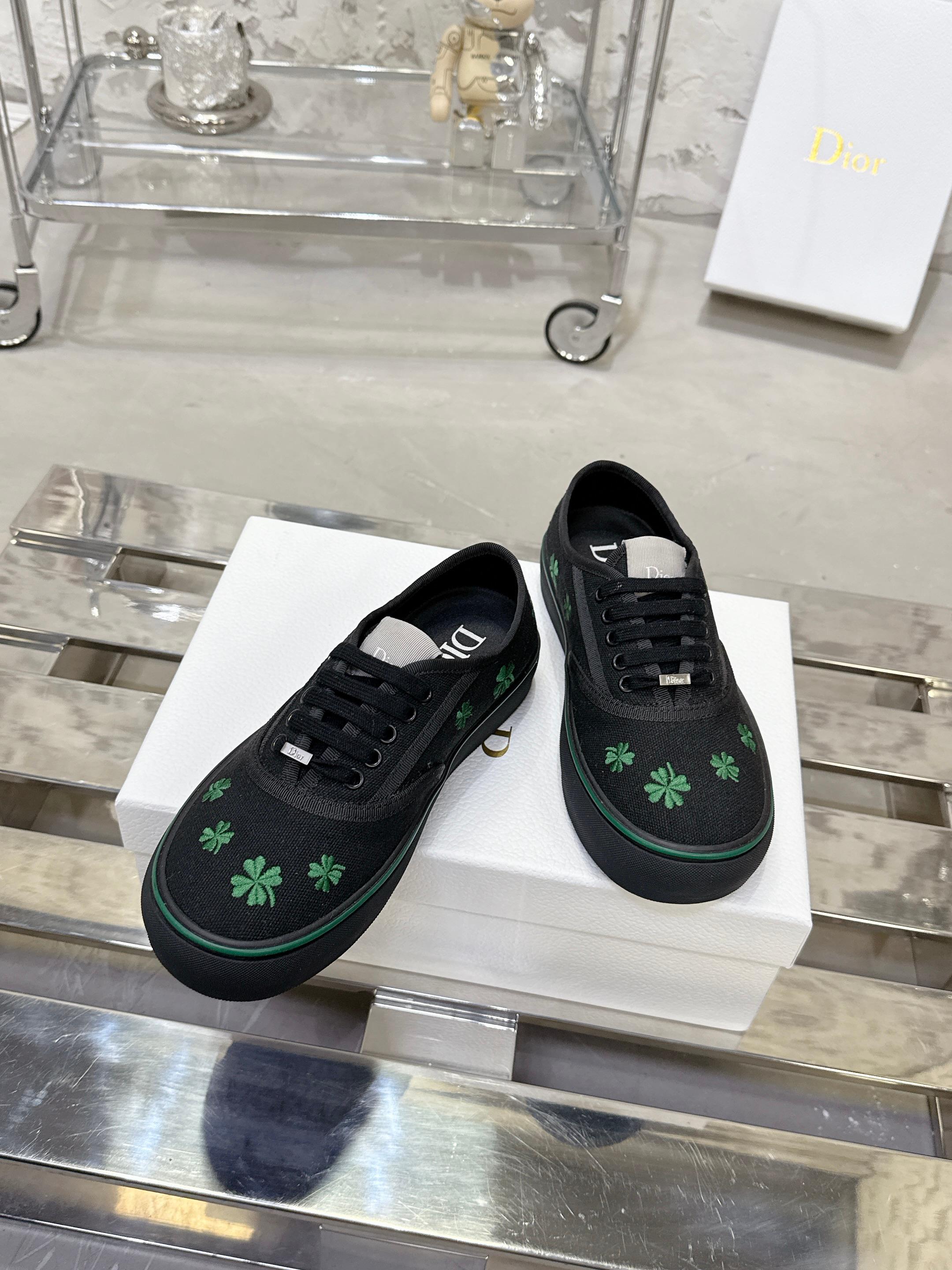 Dior Sneakers