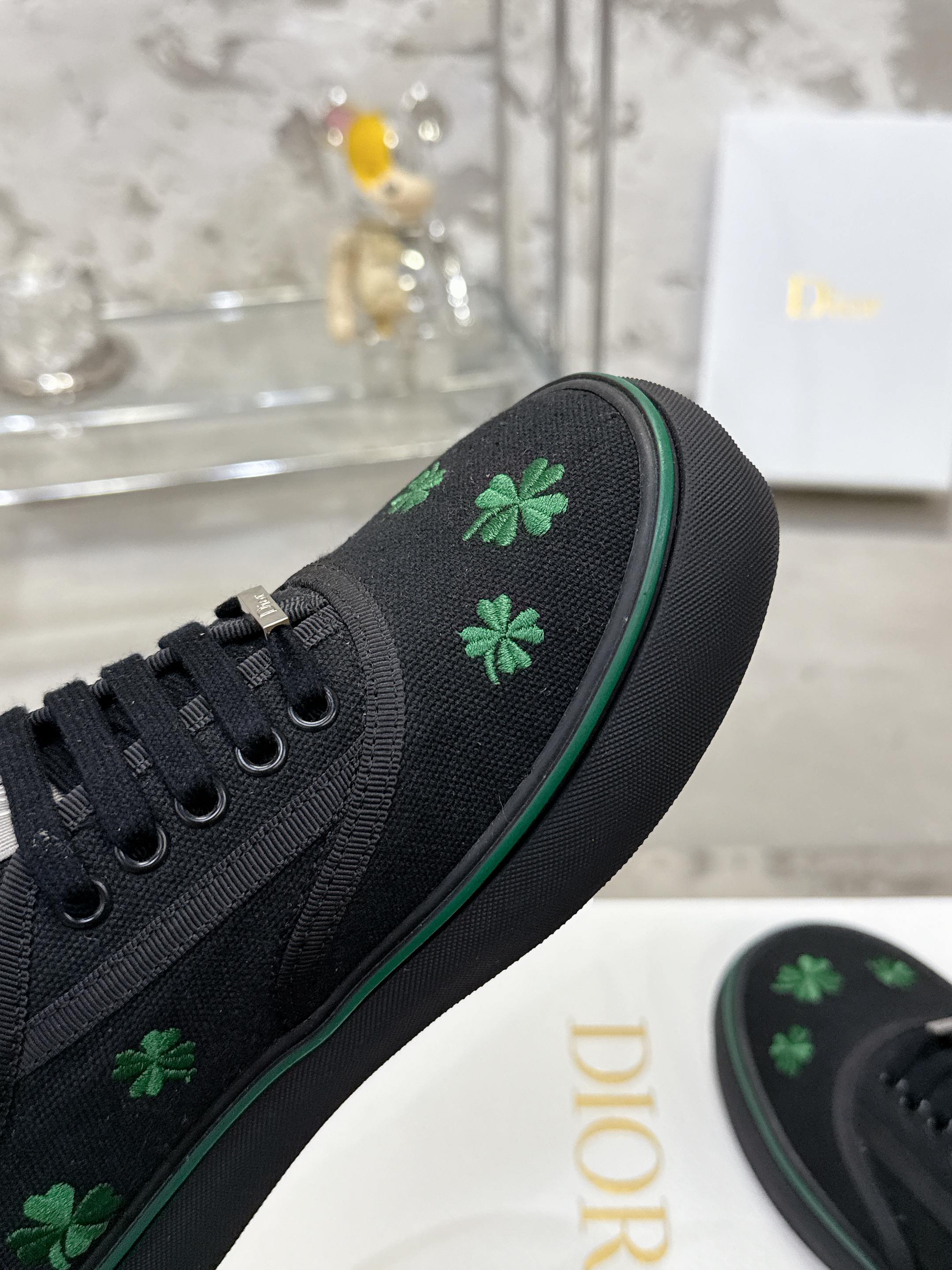 Dior Sneakers