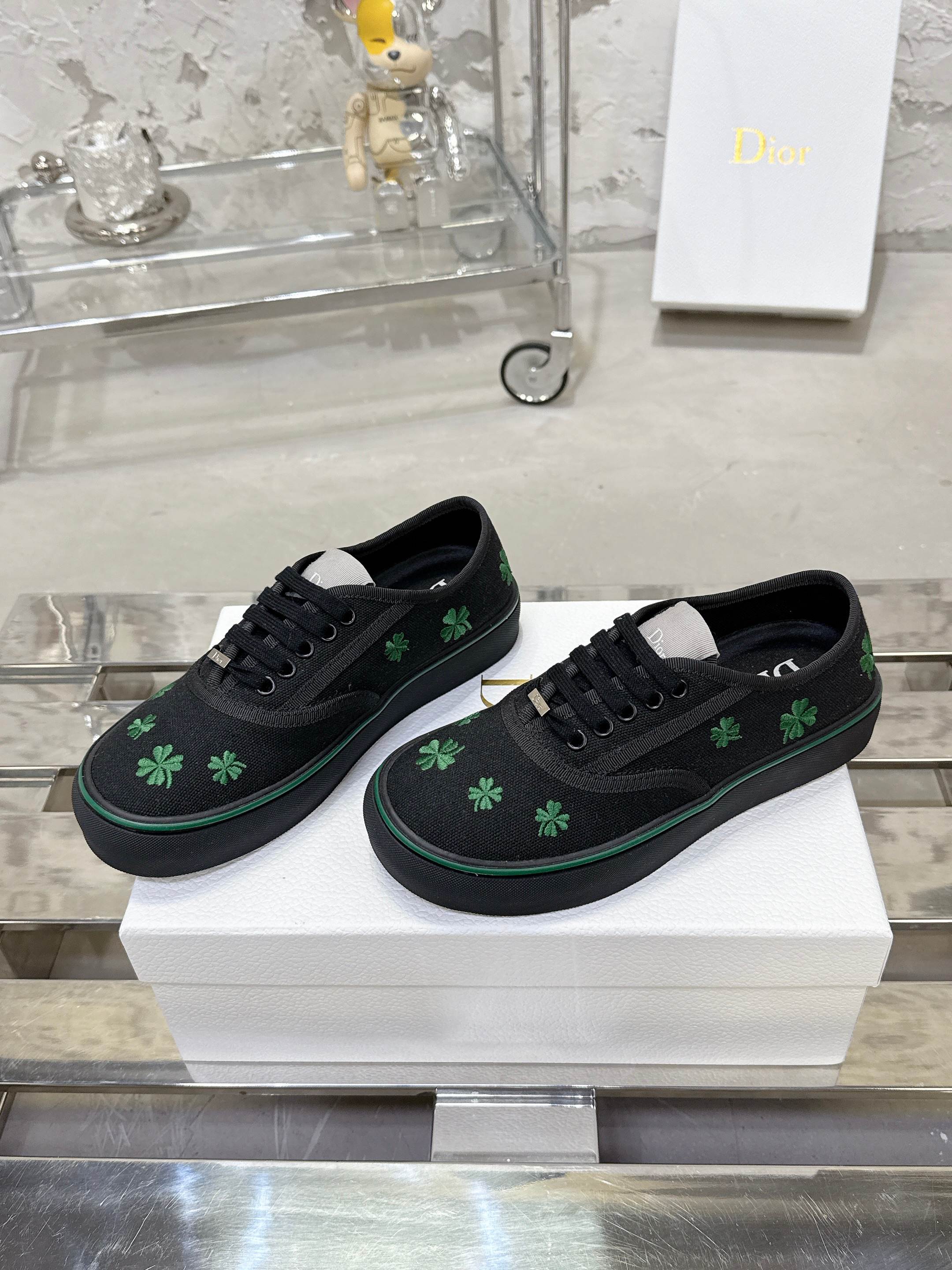 Dior Sneakers