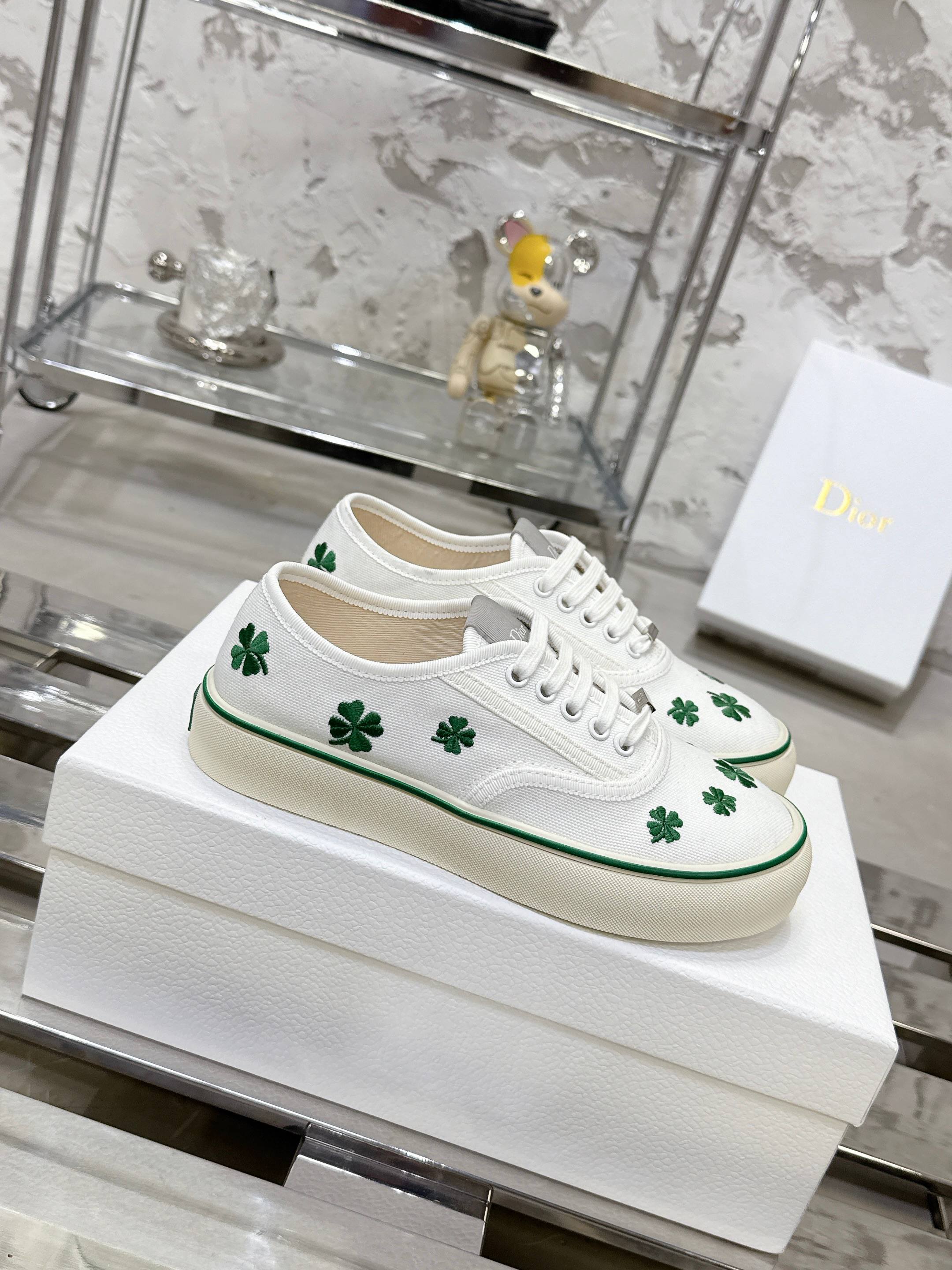 Dior Sneakers