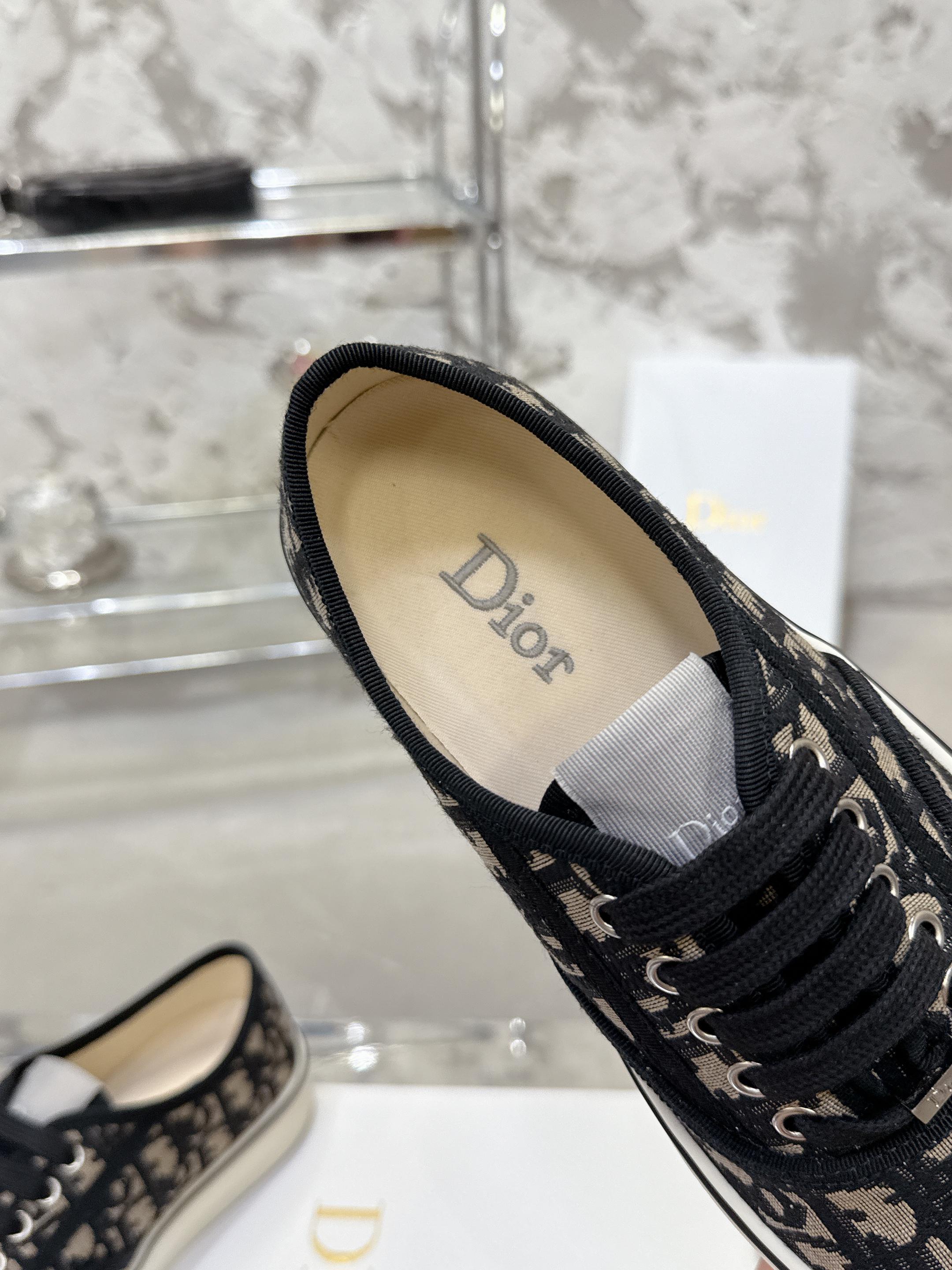 Dior Sneakers