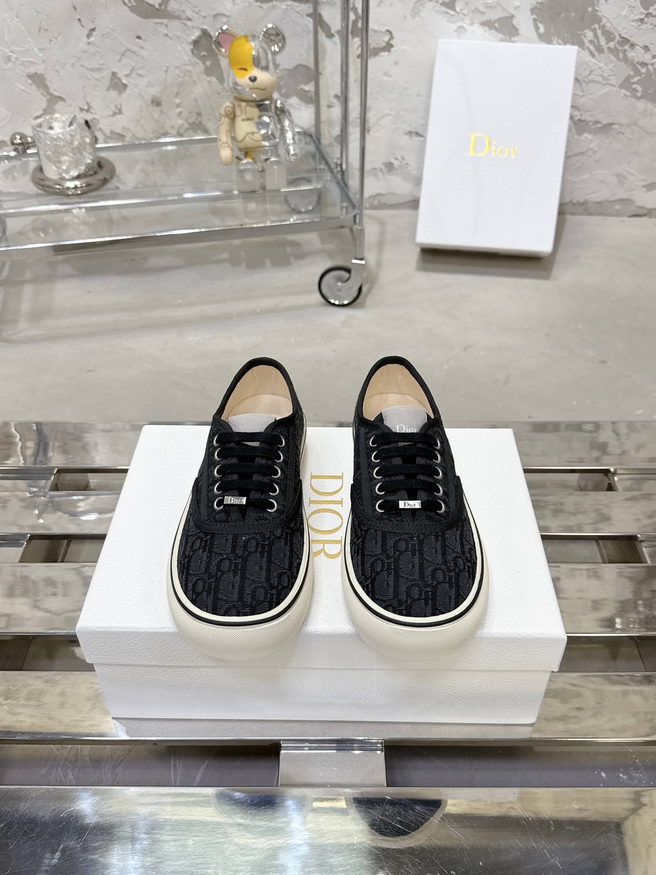 Dior Sneakers