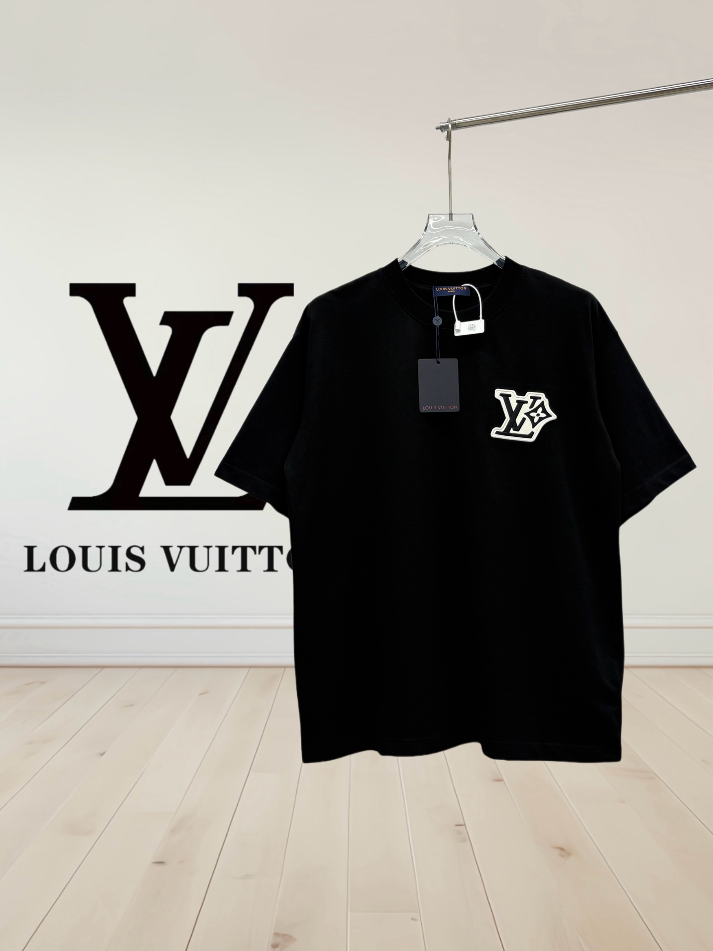 P80 [Alta calidad] Louis Vuitton* Bordado de cuero de alta tecnología Louis Vuitton en la parte delantera y trasera🪡‼ …