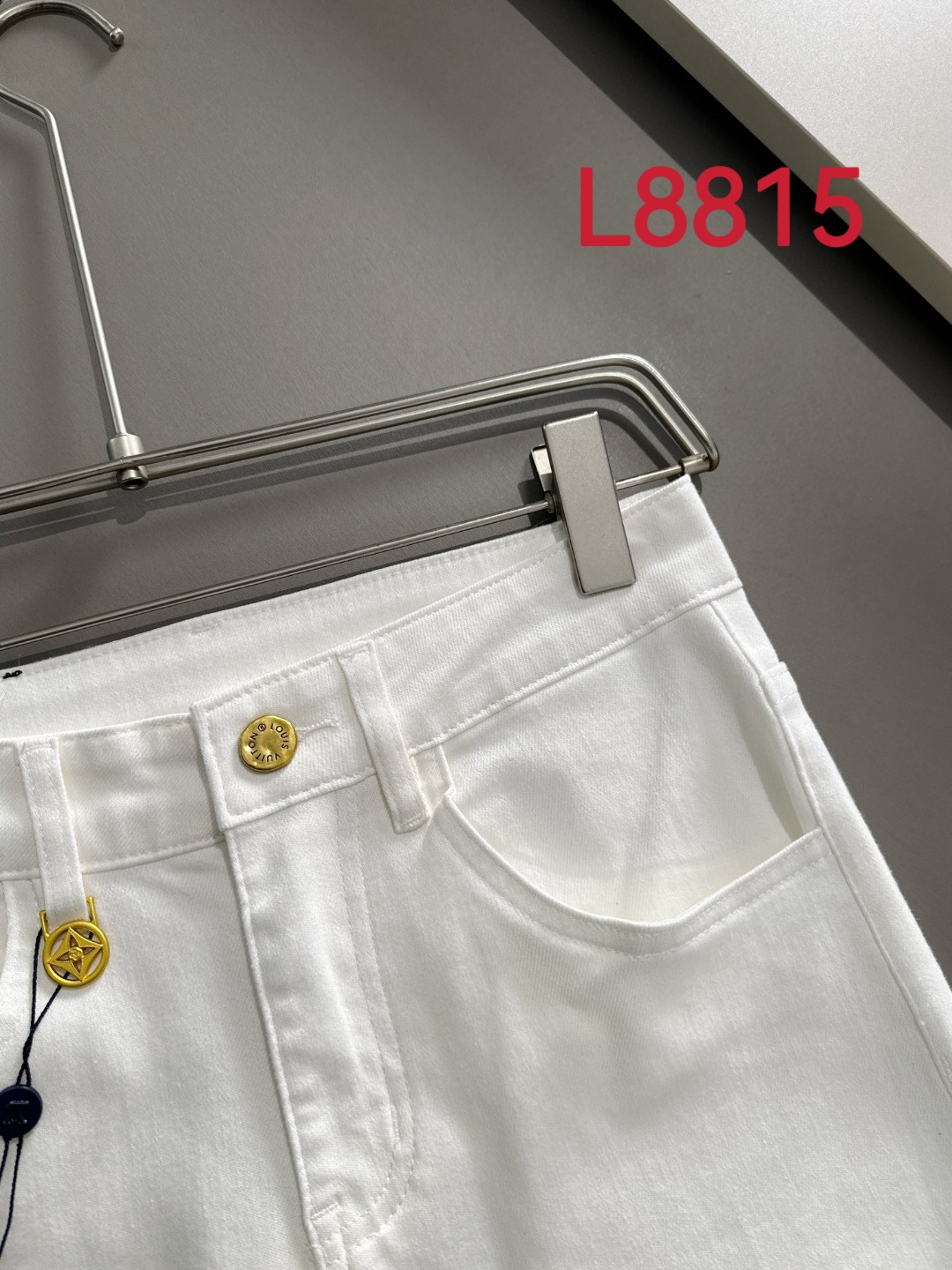 Louis Vuitton LV2025四季款修身牛仔裤长裤 采用进口客供日本Denim平纹棉质牛仔面料梭织生产