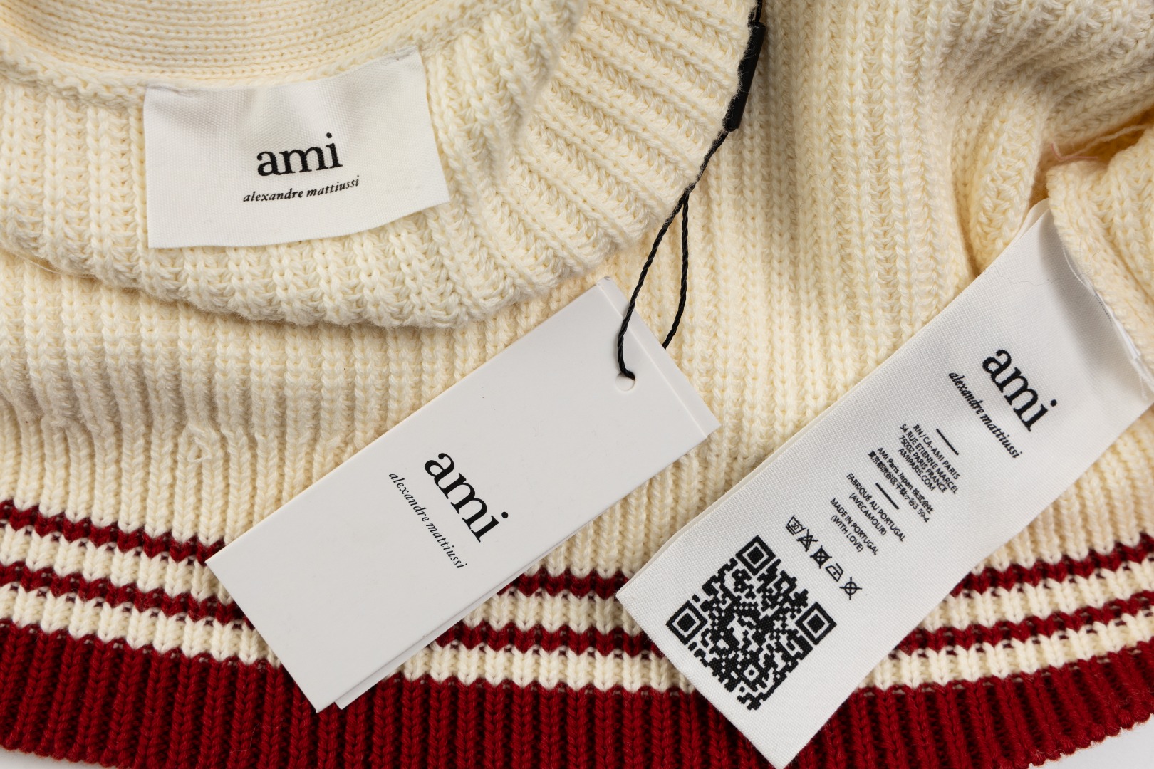 Ami24Fw 下摆红边爱心字母羊毛开衫外套