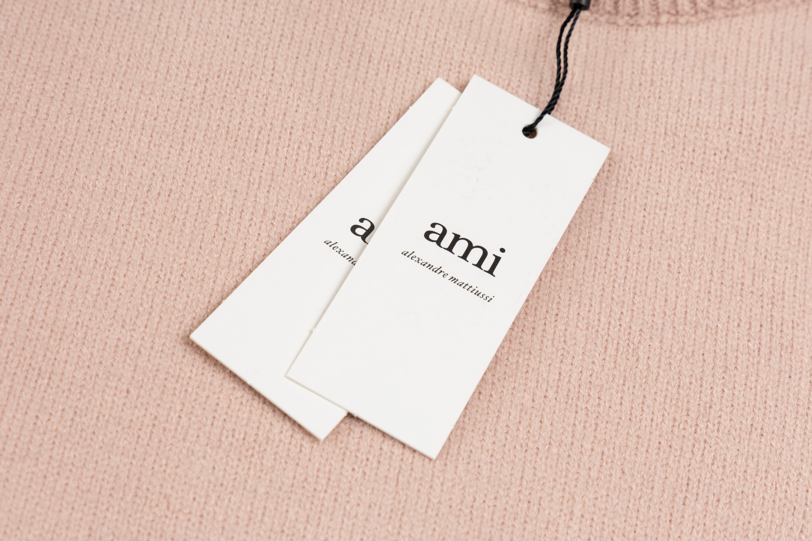 “Classic Market Sweater: Love 2025s Edition Summary” - 图片 5