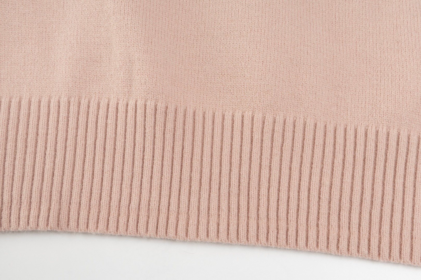 “Classic Market Sweater: Love 2025s Edition Summary” - 图片 7
