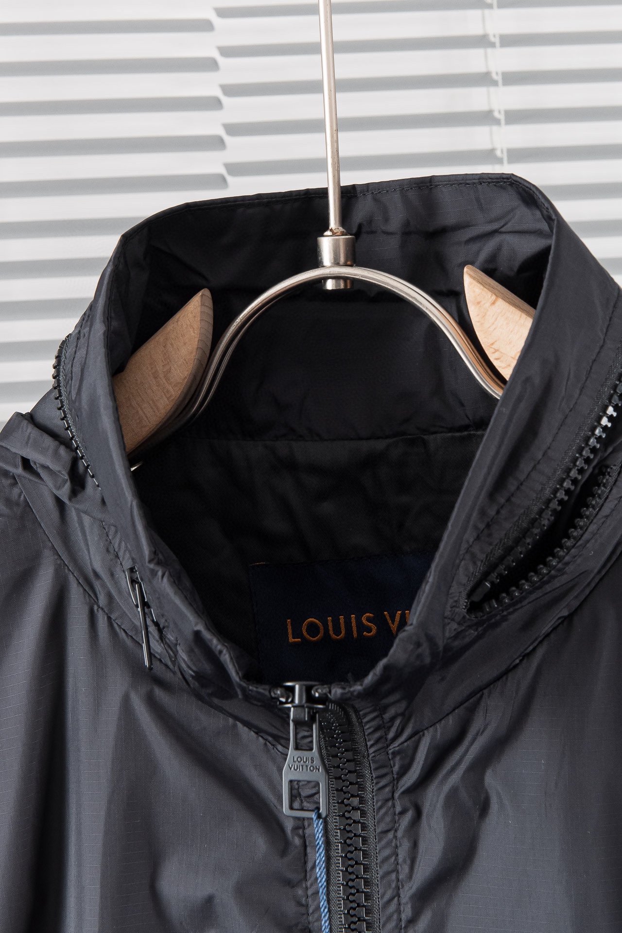 New#L1️路易威登LV2024SS春季新品意大利进口面料时尚夹克风衣外套欧洲专柜同步上身更随意大方专