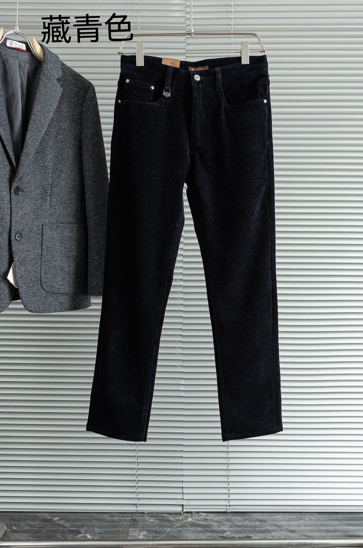 lp🆕 🇮🇹2026FW秋冬最新复古灯芯绒休闲长裤#面料为天然棉质灯芯绒，保留了棉的柔软、吸湿性与舒适度