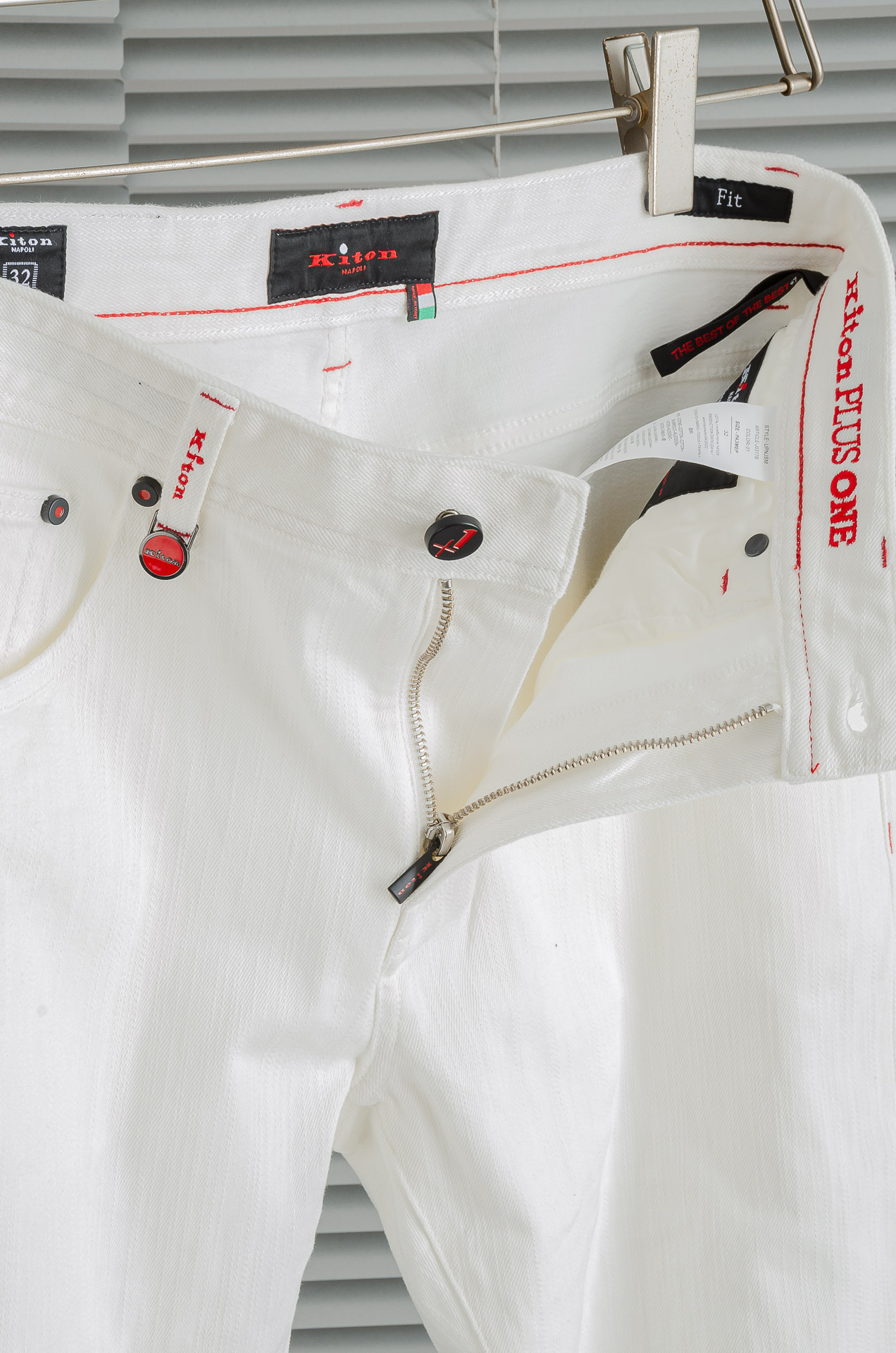 Kit# on 男士时装款商务休闲丹宁牛仔裤最新出品，巴黎秀场演绎款！！高端奢华且非常牛掰的一款丹宁裤装