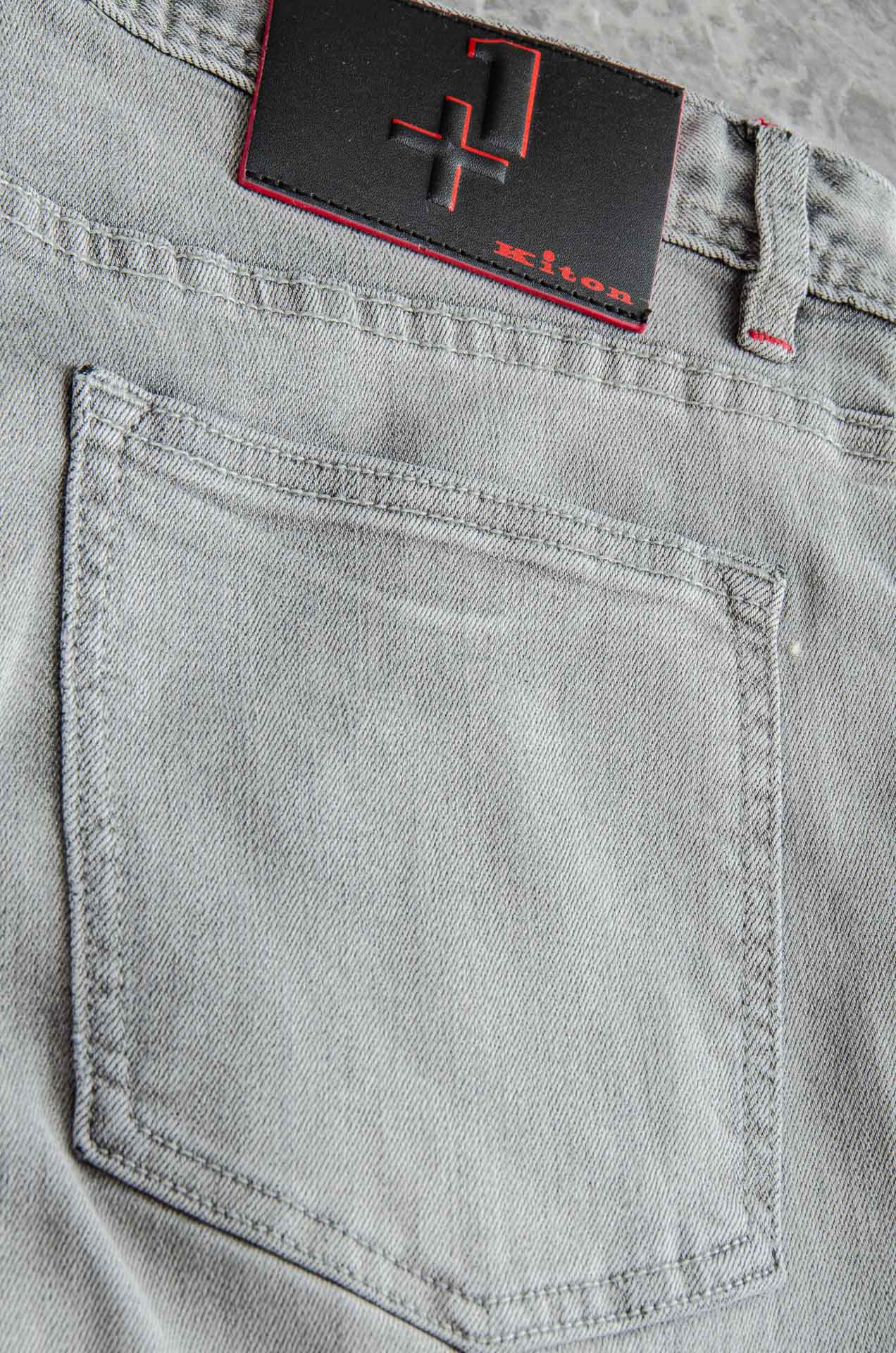 Kit# on 男士时装款商务休闲丹宁牛仔裤最新出品，巴黎秀场演绎款！！高端奢华且非常牛掰的一款丹宁裤装