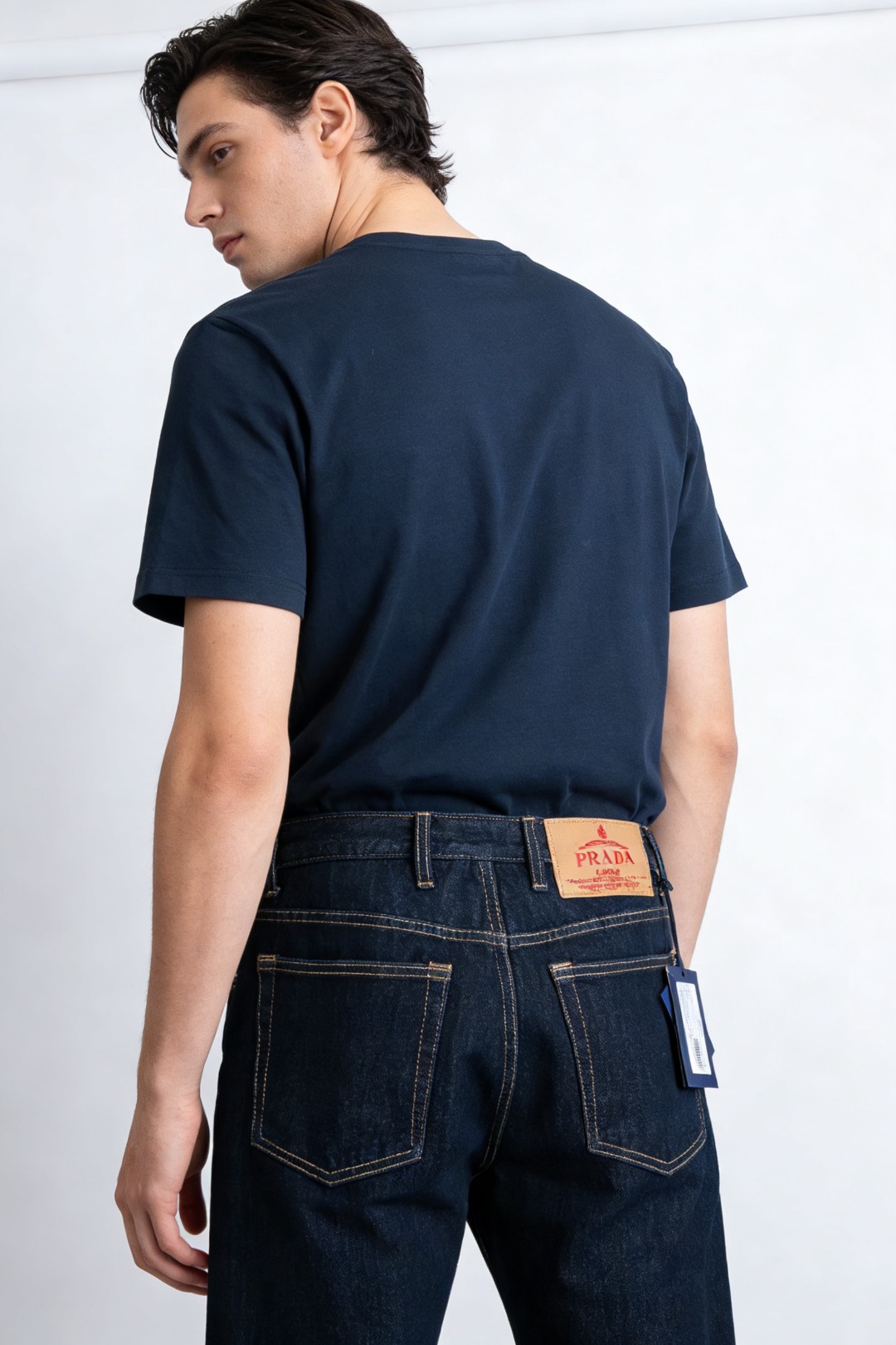 Pra*da普/拉达男士时装款商务休闲丹宁牛仔裤最新出品，巴黎秀场演绎款！！高端奢华且非常牛掰的一款丹宁