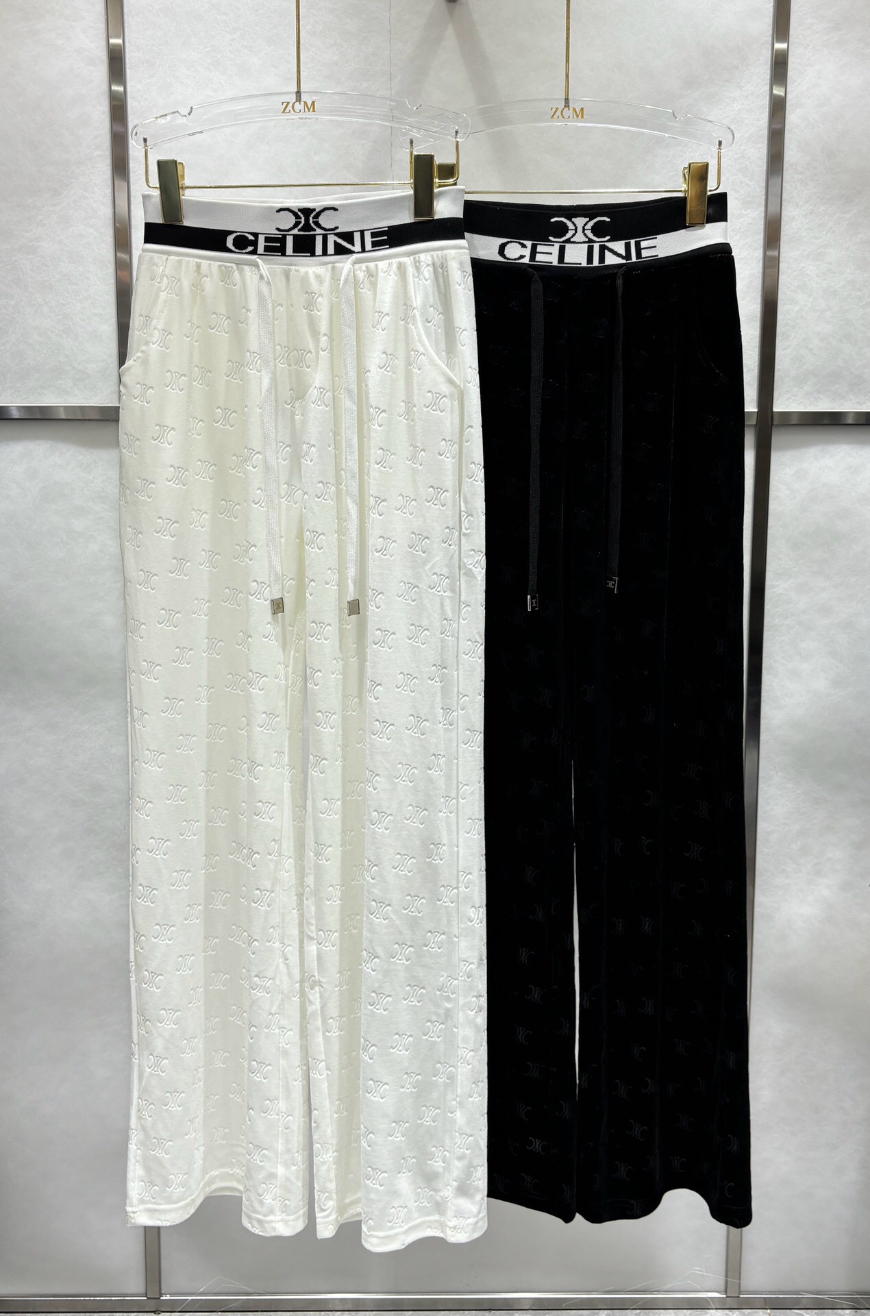 Celine Vêtements Culottes & Pantalons Noir Blanc Série automne Vintage Jambes larges