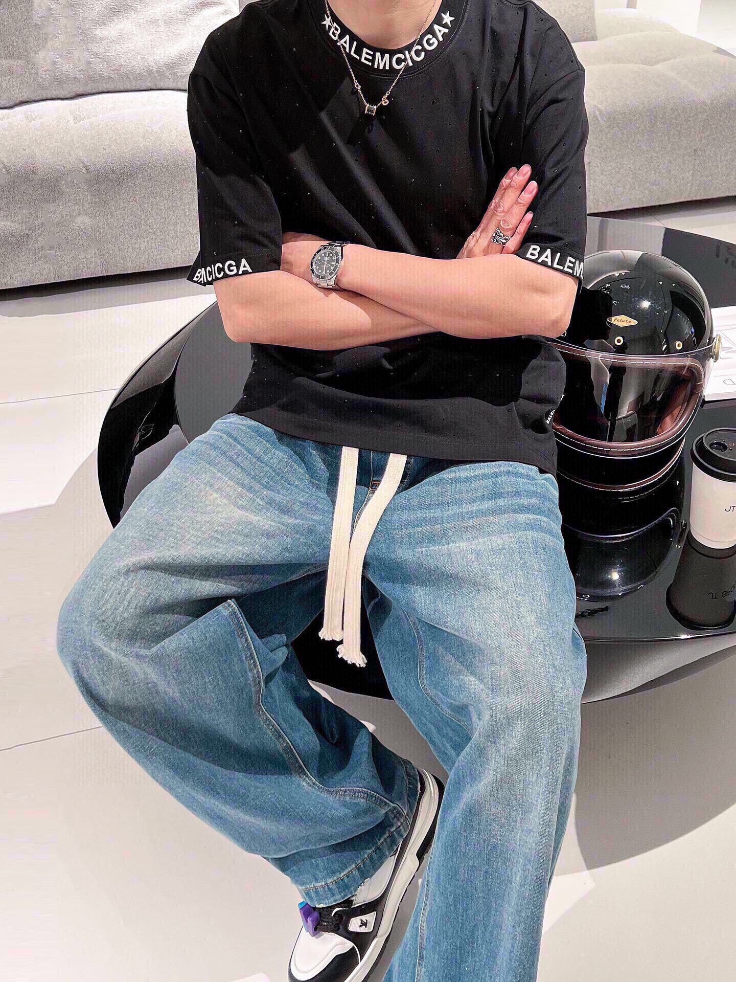 P Bal巴黎 春夏新款刺绣字母烫钻重工短袖T恤  前后成衣满钻设计 领口 袖口刺绣设计，巴黎最新爆🔥款