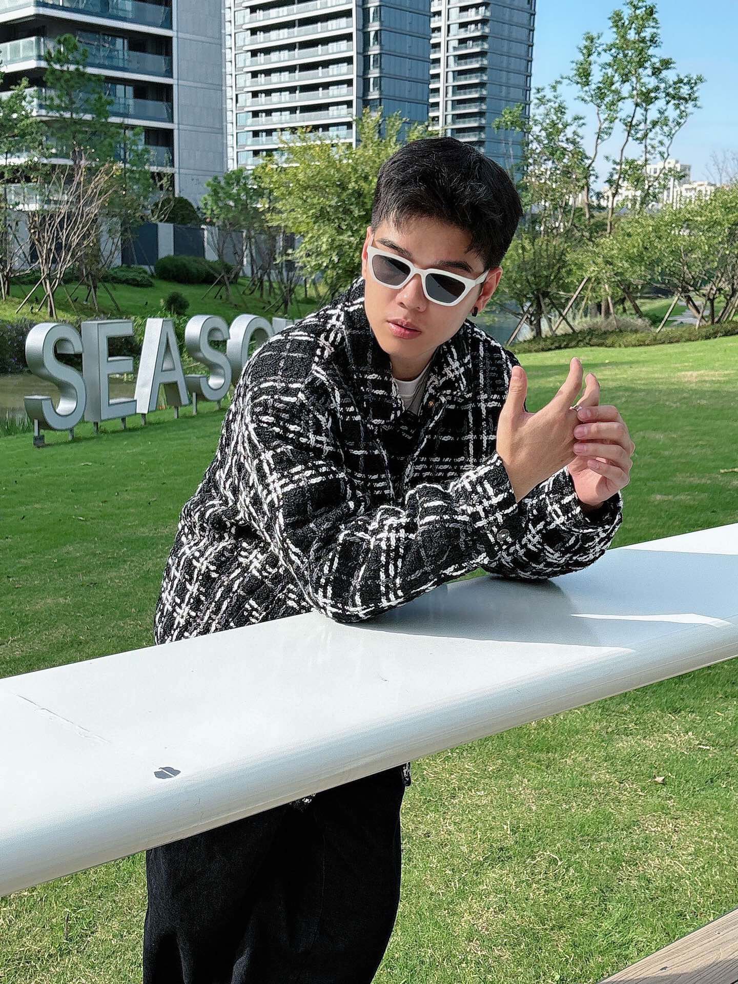 P。VTAENLITN ⁽高定款⁾ 90纯白鸭🦆绒。顶级千鸟格系列面包服男女同款国标90白鸭绒 蓬松度8