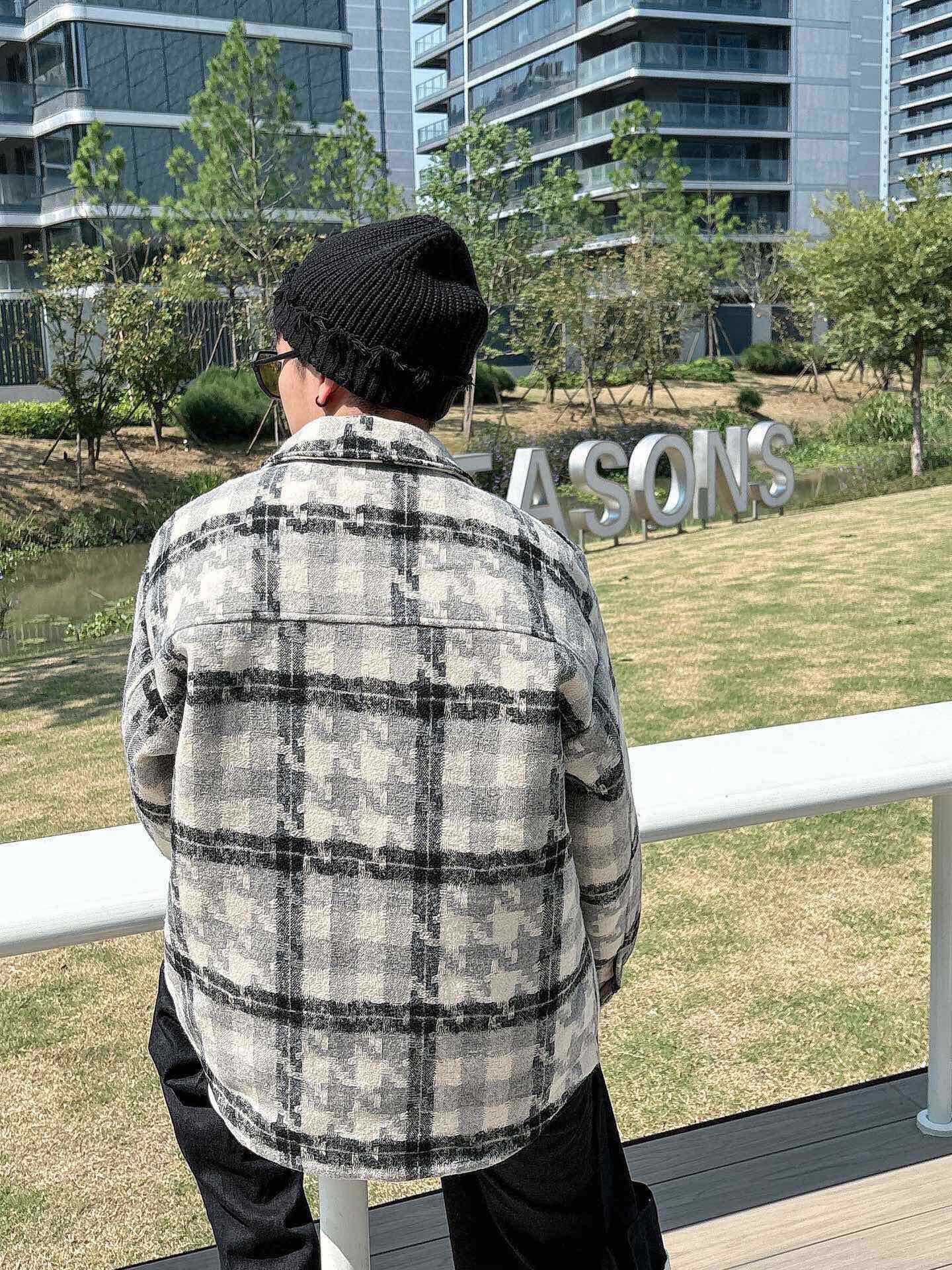 P。VTAENLITN ⁽高定款⁾ 90纯白鸭🦆绒。羽绒服外套 顶级千鸟格系列面包服男女同款国标90白鸭