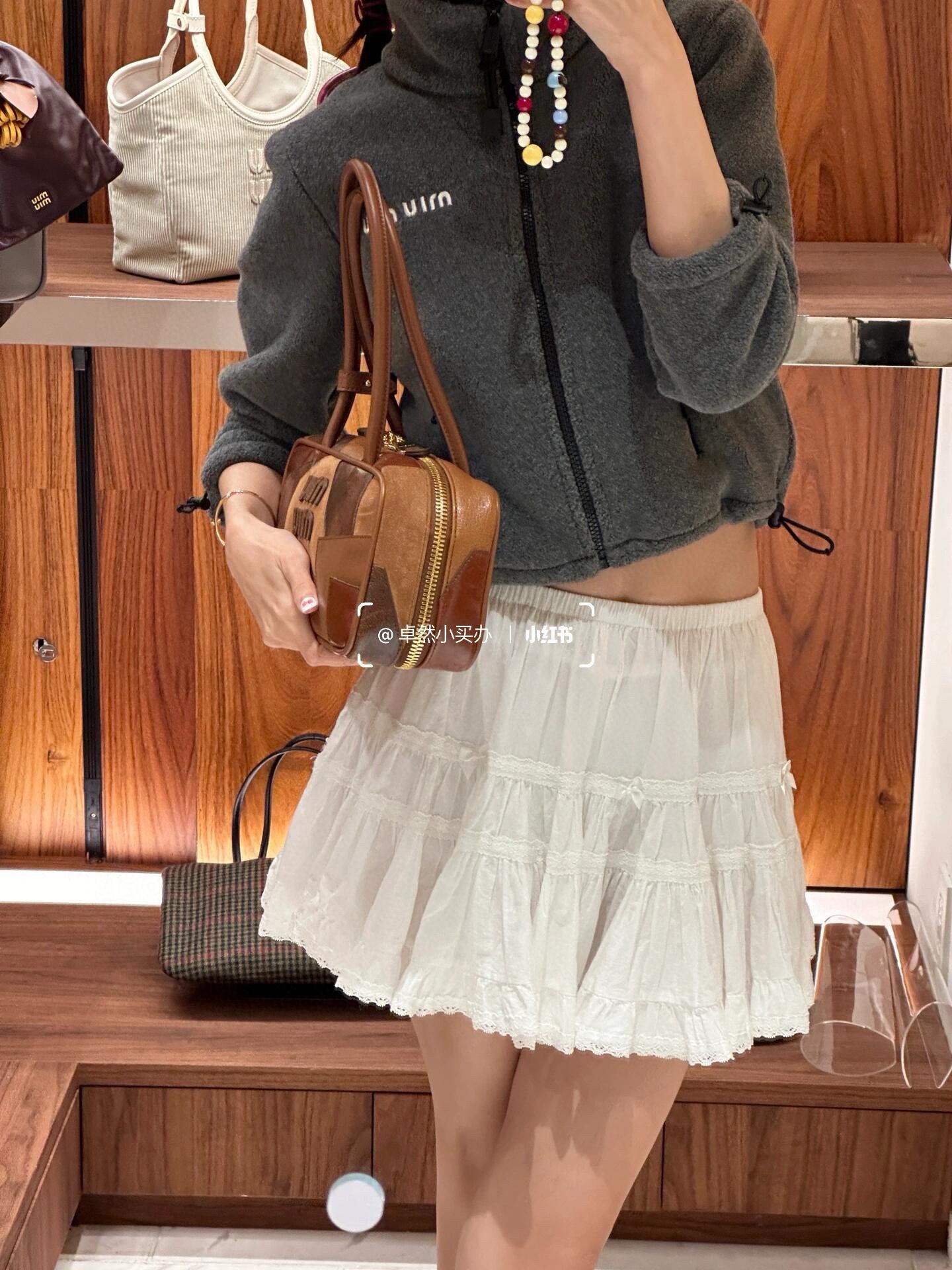 * 24FW gray logo embroidery letter shake pill zipper short jacket ~ exclusive YB development! The short version is so good! Hot girl is fashionable! The highest version spot! SML