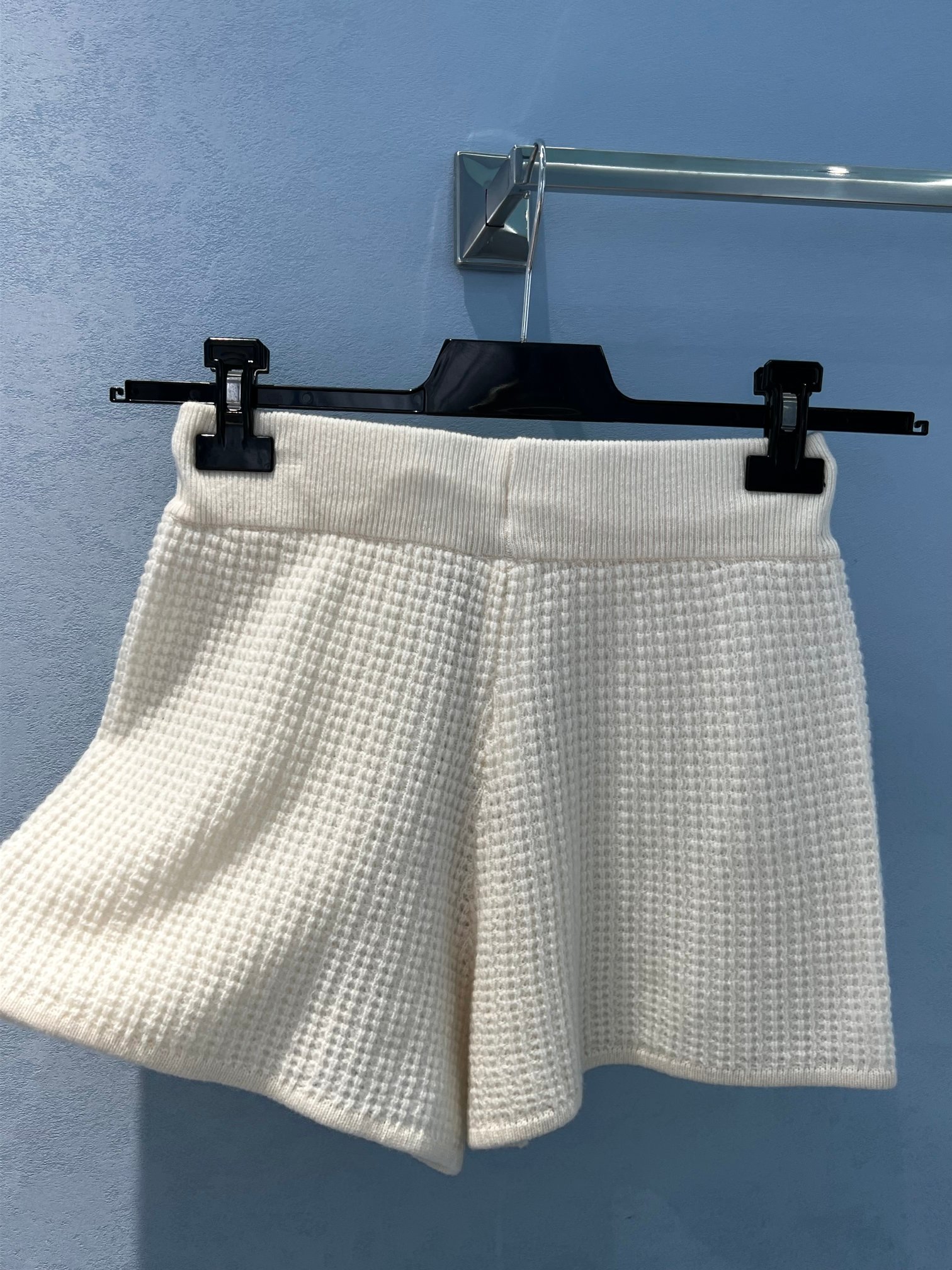 Stylish and Versatile: P759 Dress with ALO Waffle Shorts for Effortless Chic - 图片 8
