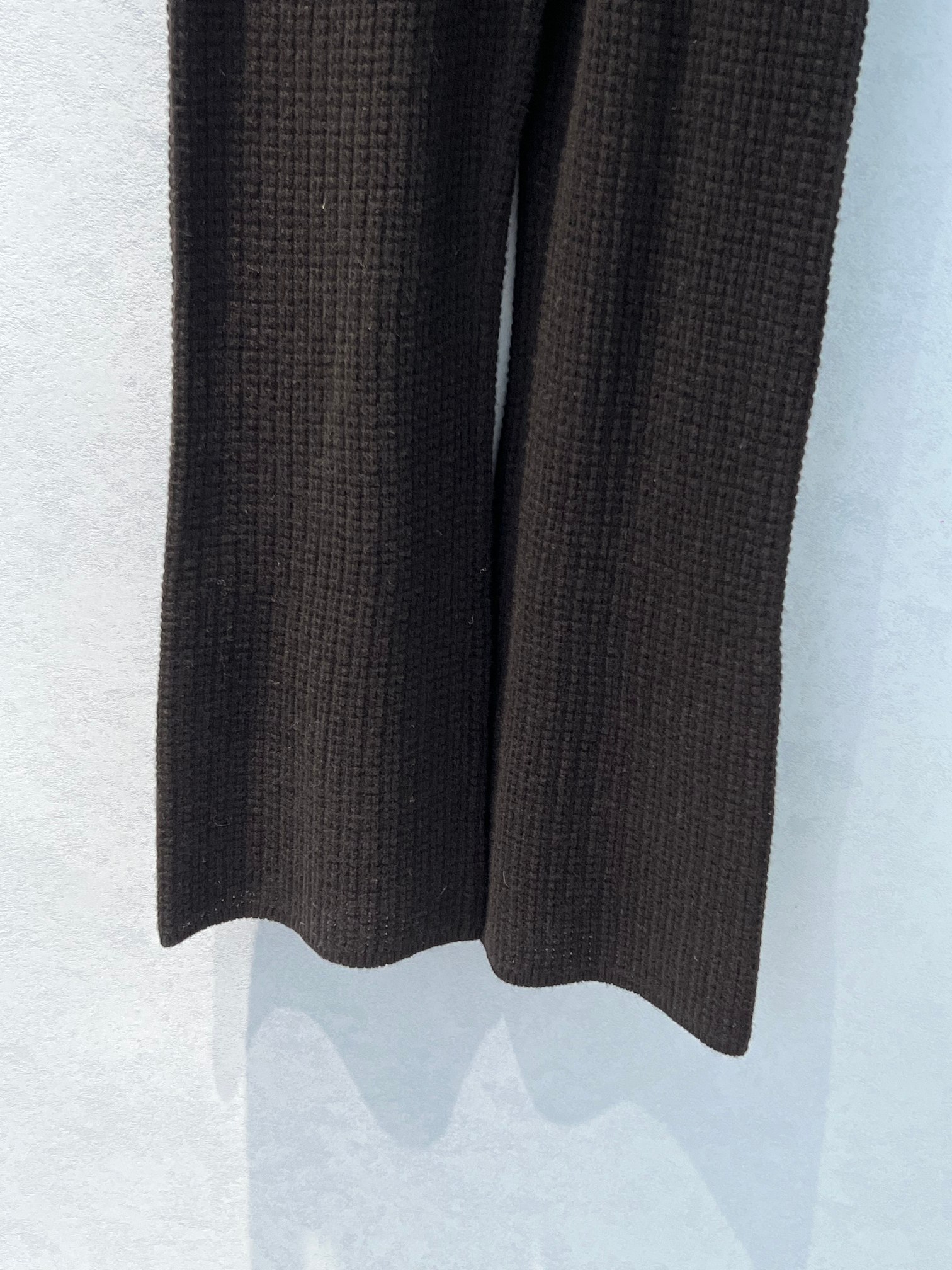 Alo-Wavg Knitted Broad-Legged Pants: Comfortable and Stylish Suit for Women - 图片 6